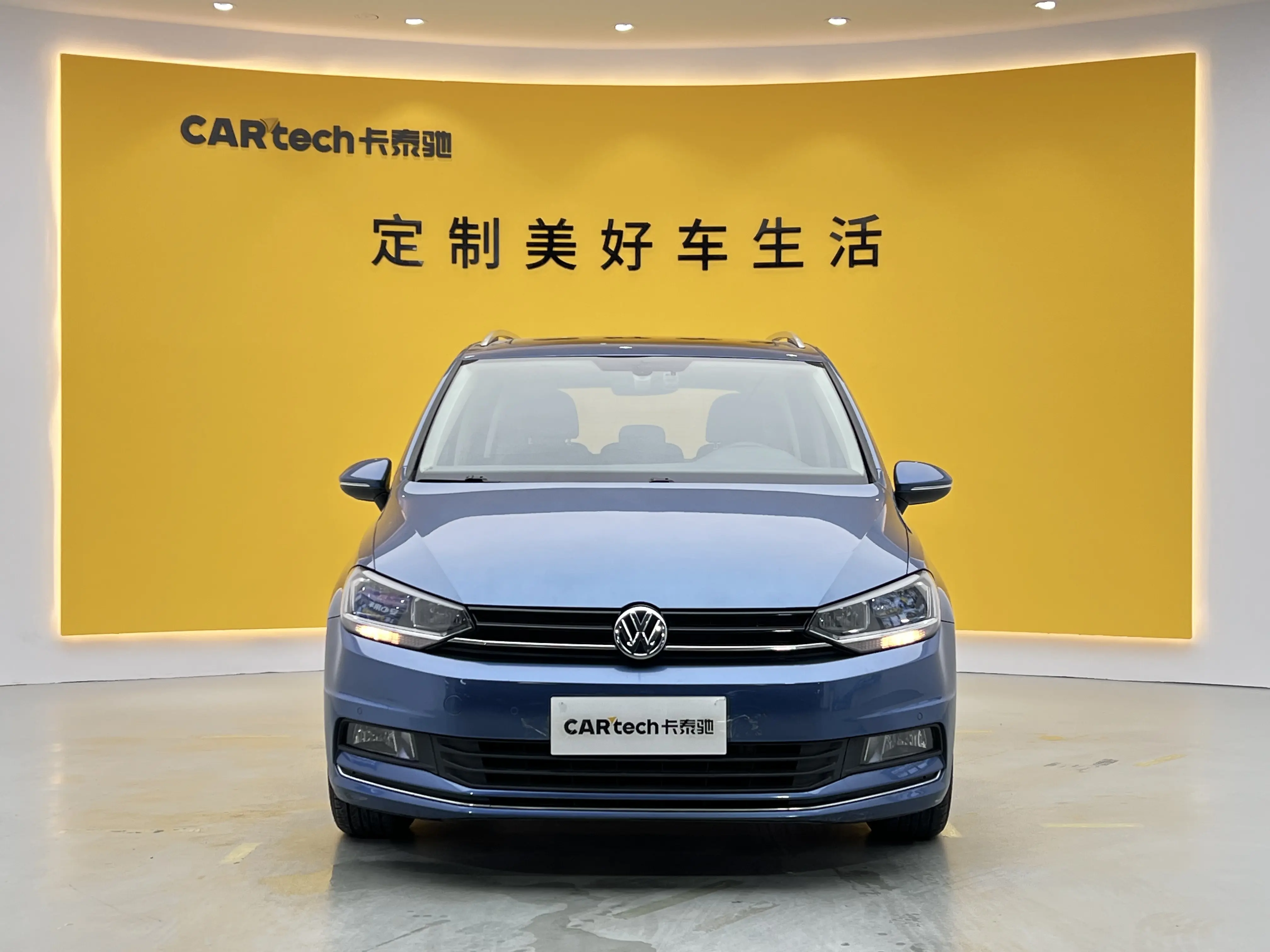 Volkswagen Touran L  из Китая