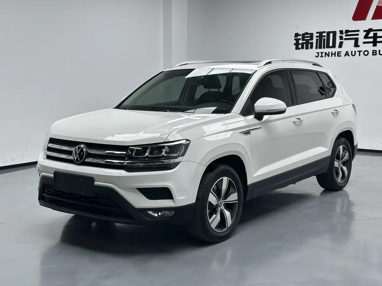 Volkswagen Tharu  из Китая