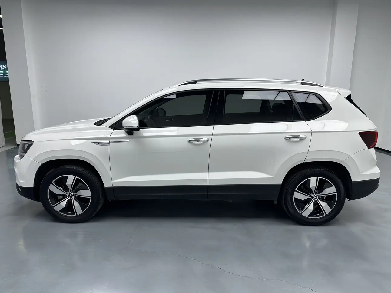 Volkswagen Tharu  из Китая