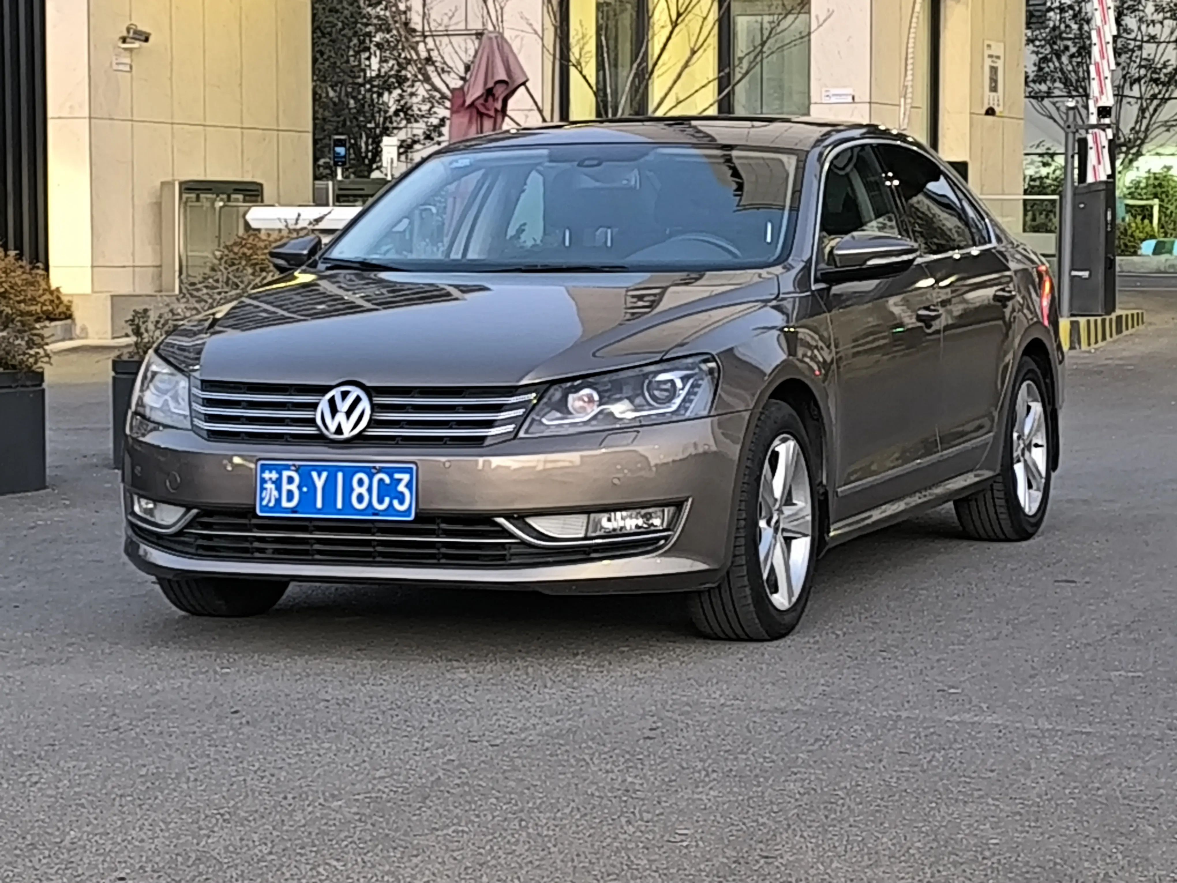 Volkswagen Passat  из Китая