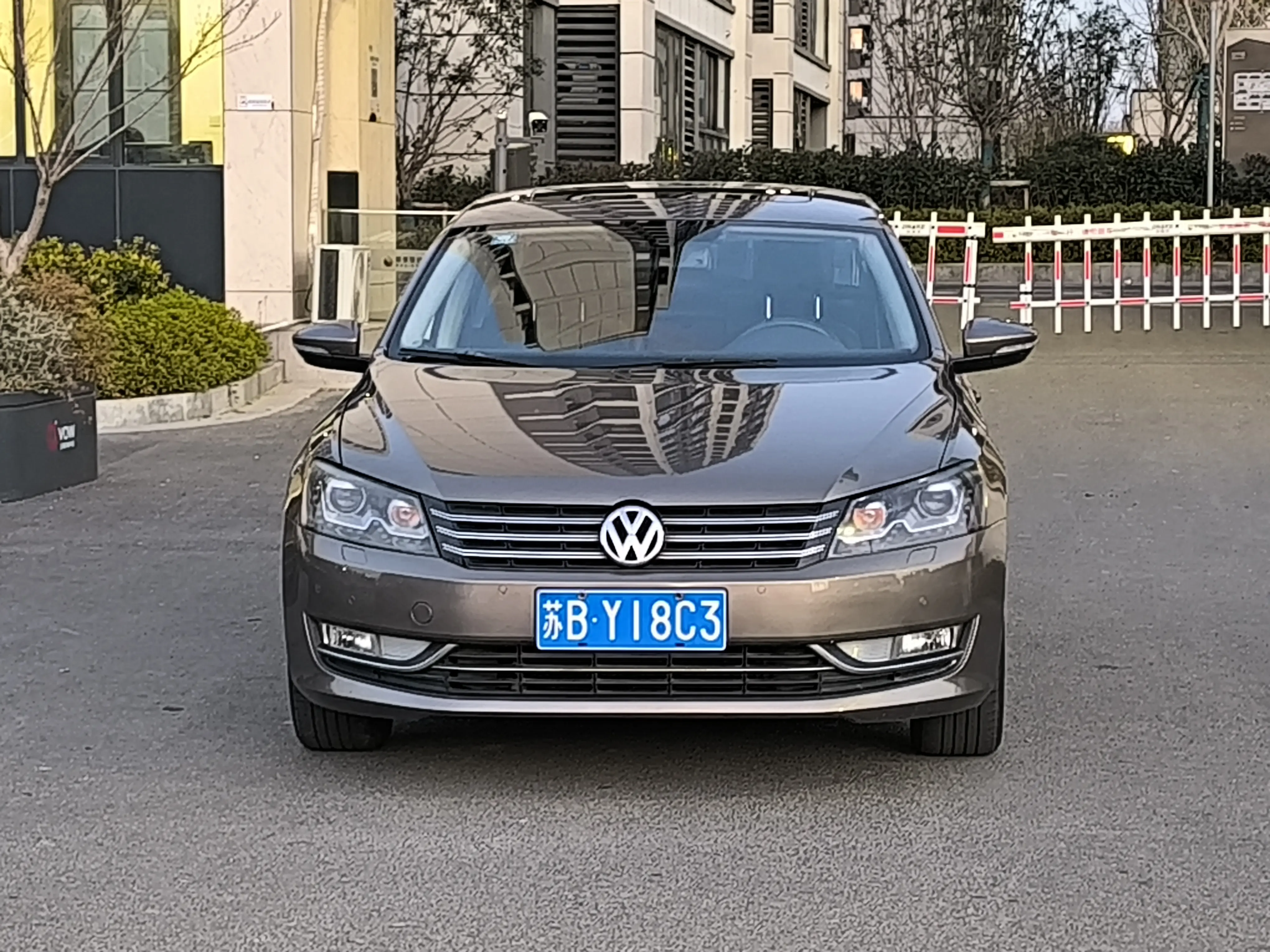 Volkswagen Passat  из Китая