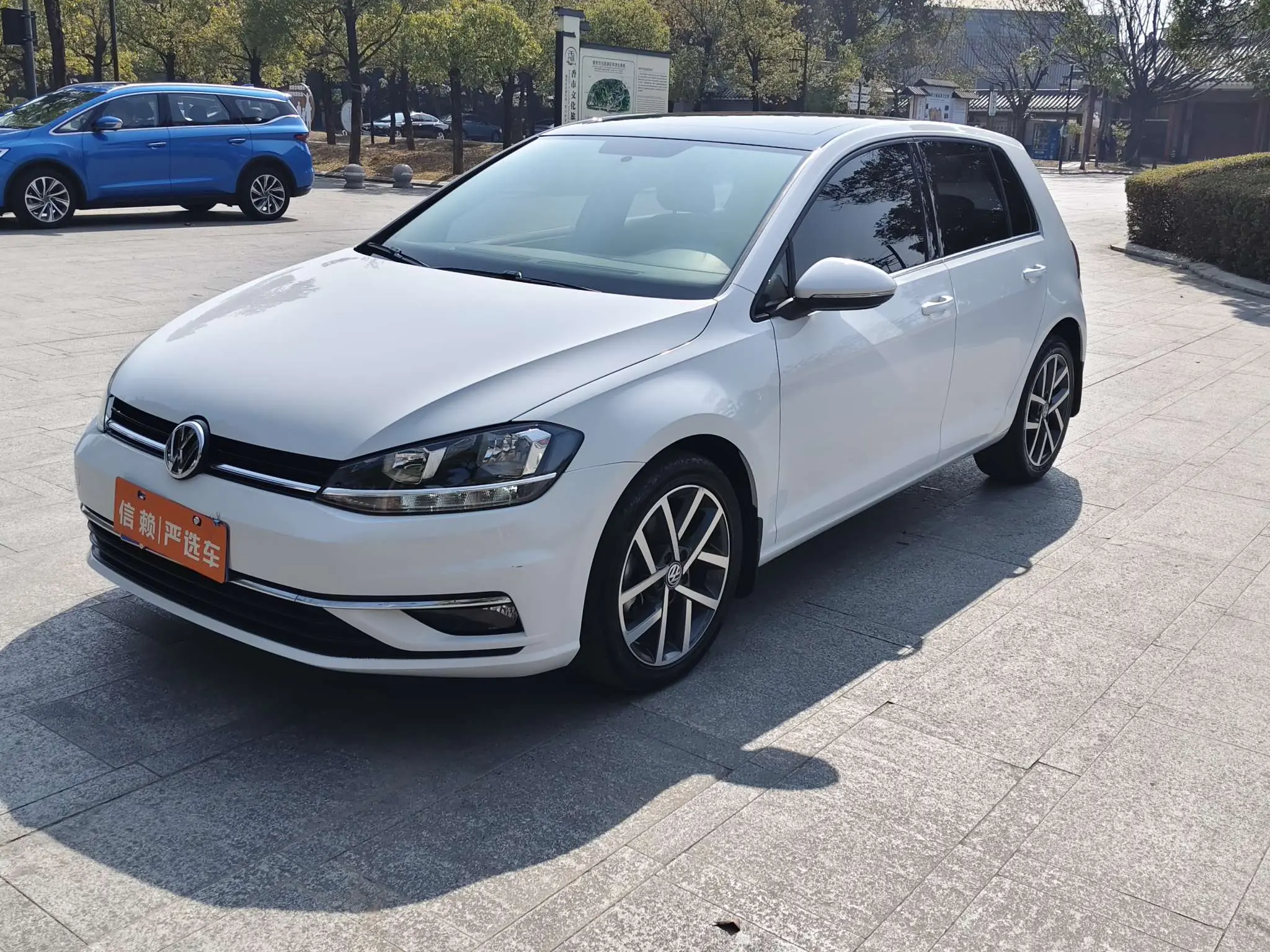 Volkswagen Golf  из Китая