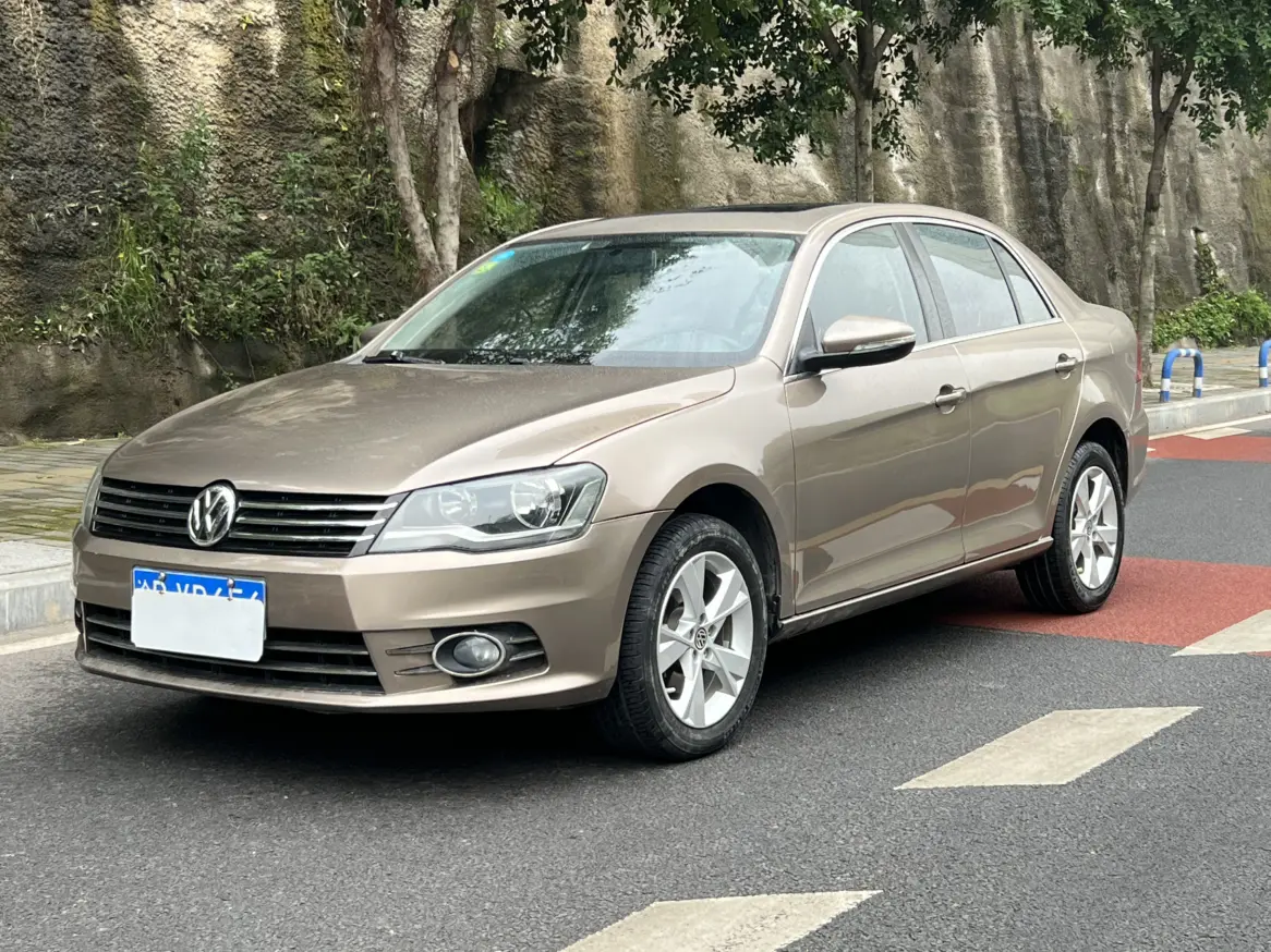 Volkswagen Bora  из Китая