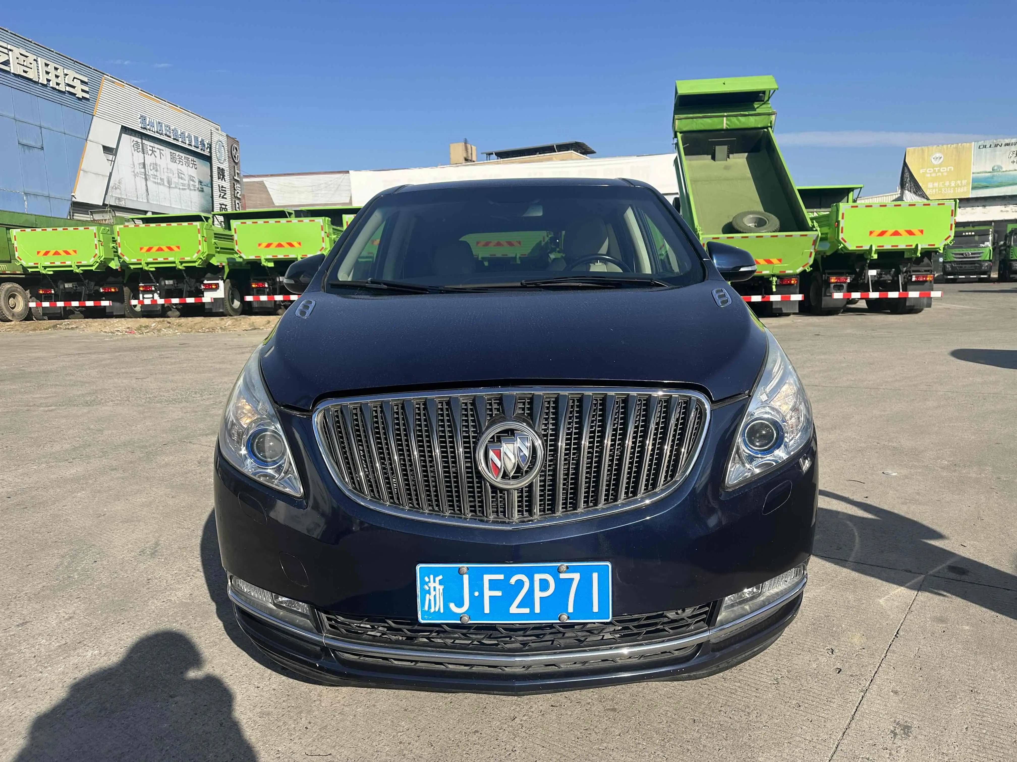 Buick GL8  из Китая