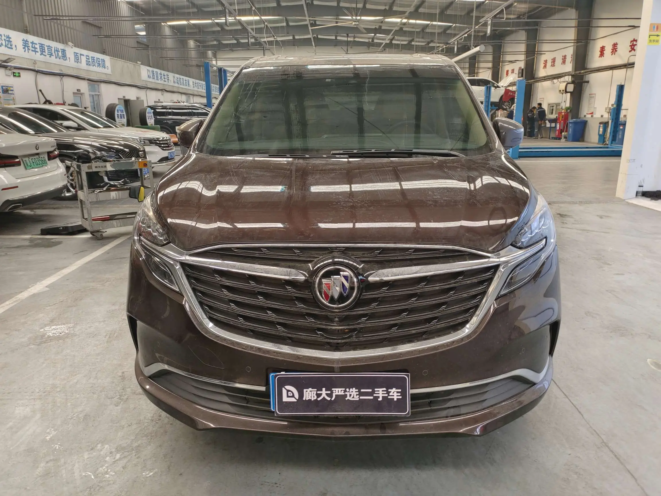 Buick GL8  из Китая