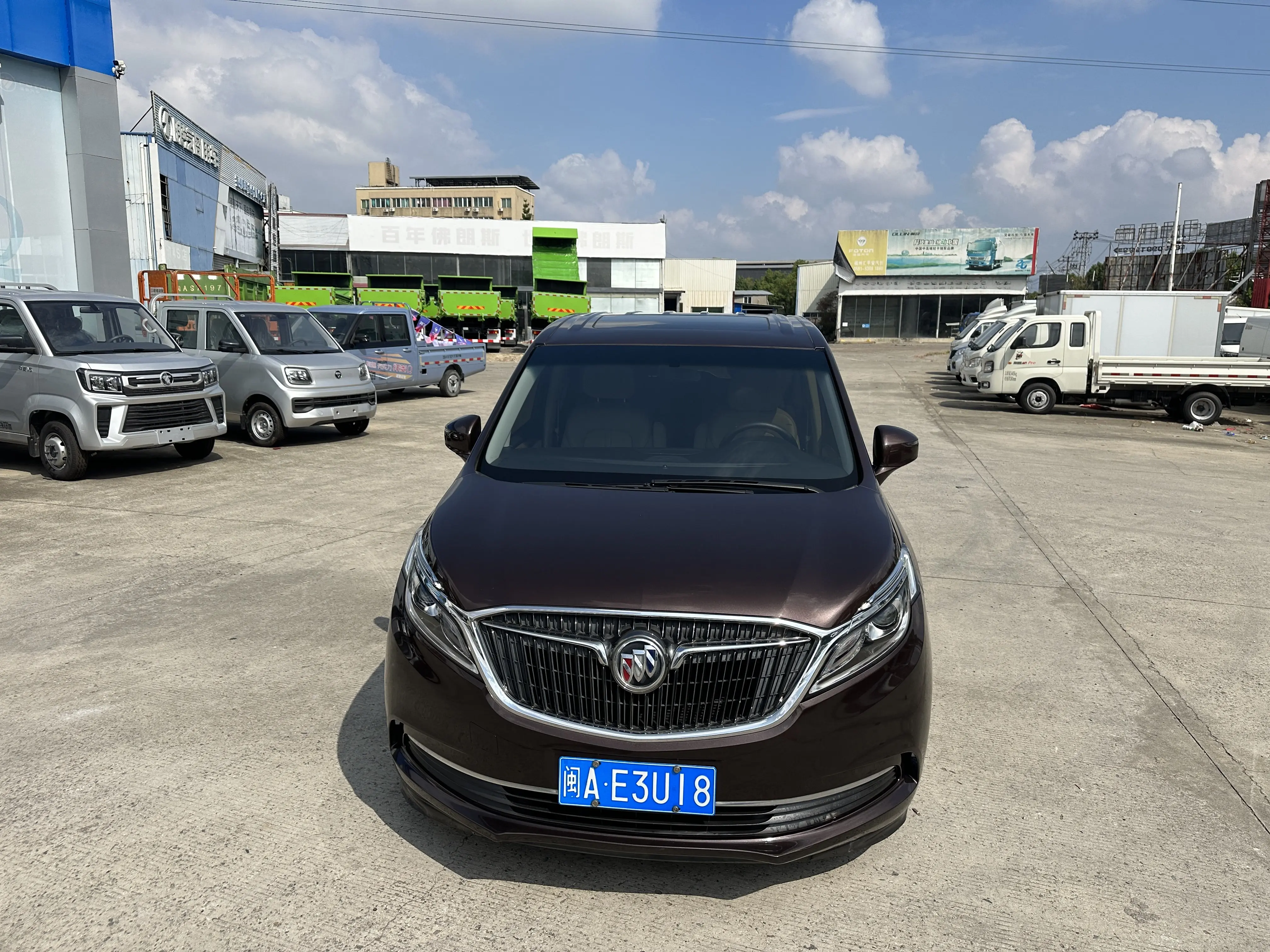 Buick GL8  из Китая