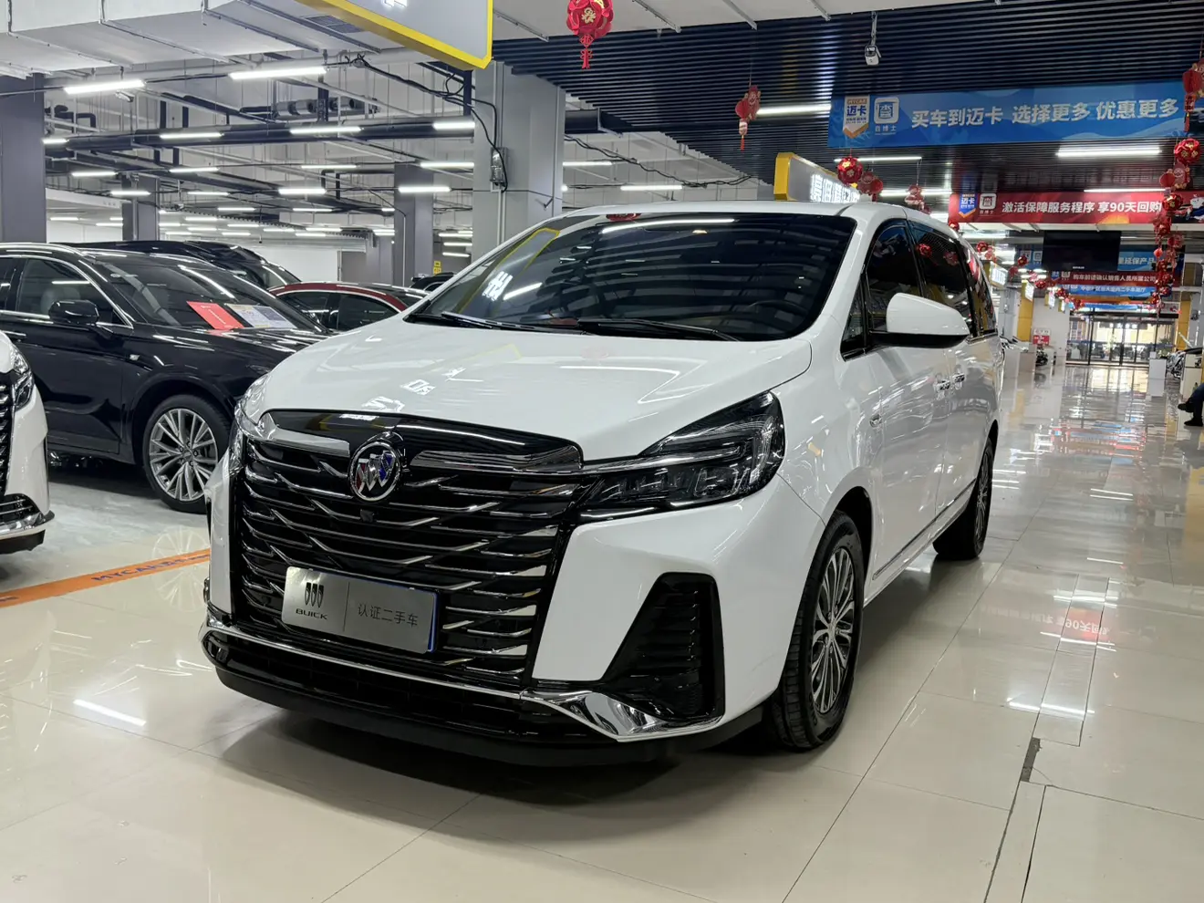 Buick GL8  из Китая