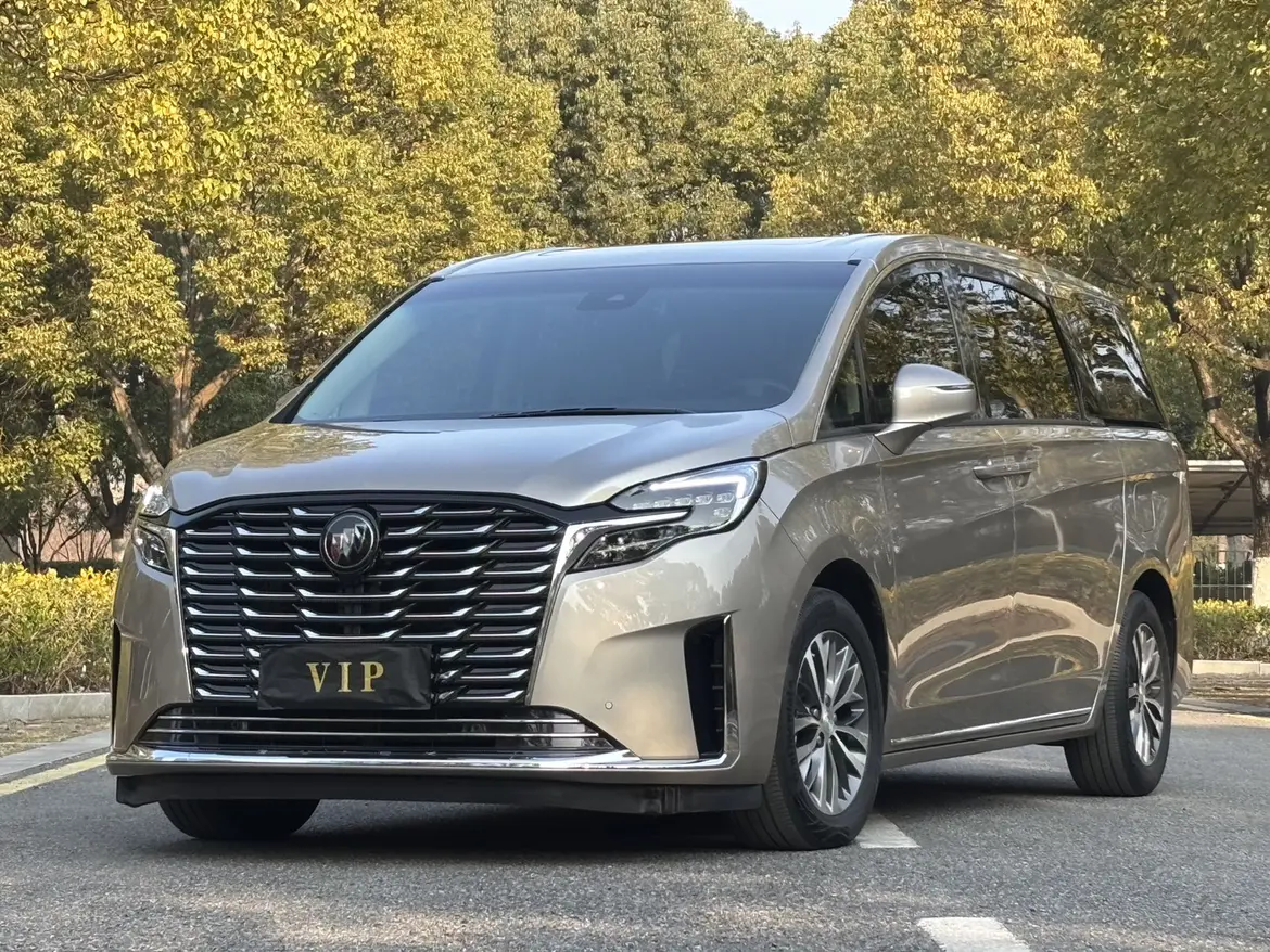 Buick GL8  из Китая