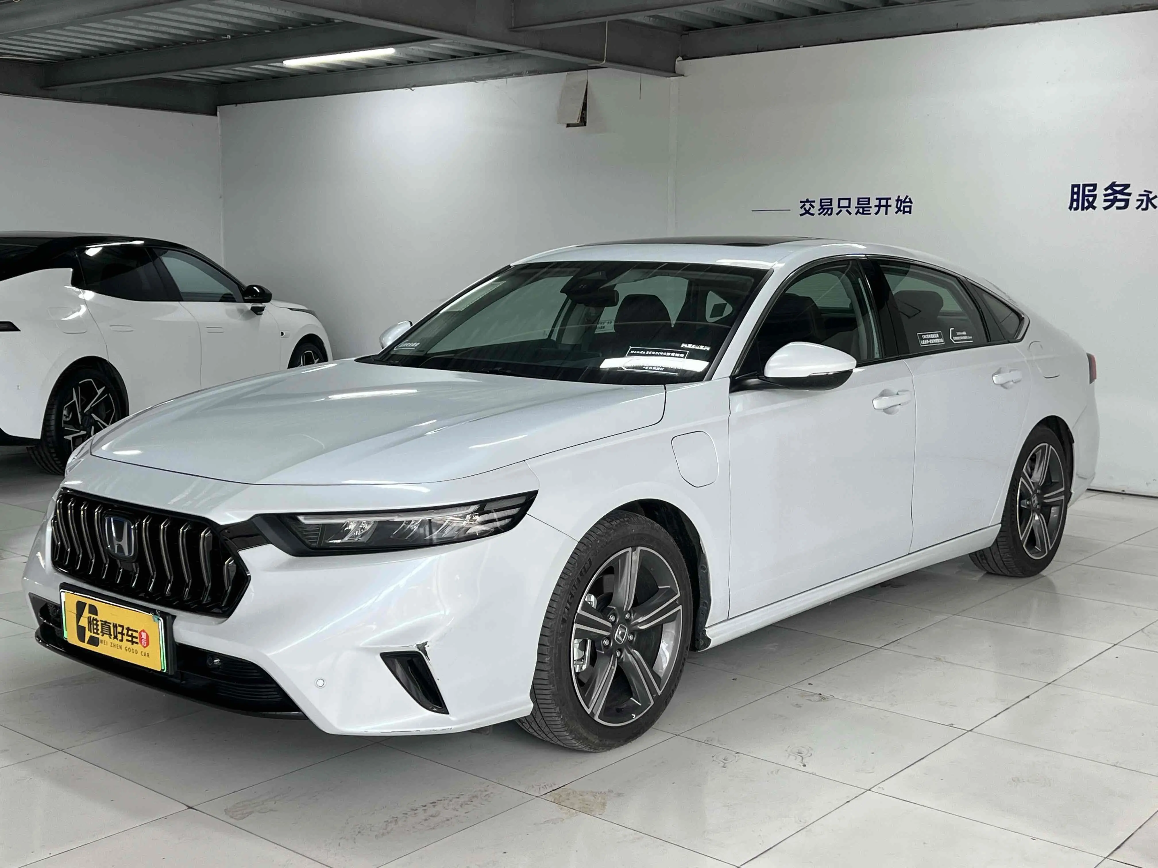 Honda Inspire (PHEV) (Yingshipai PHEV)  из Китая