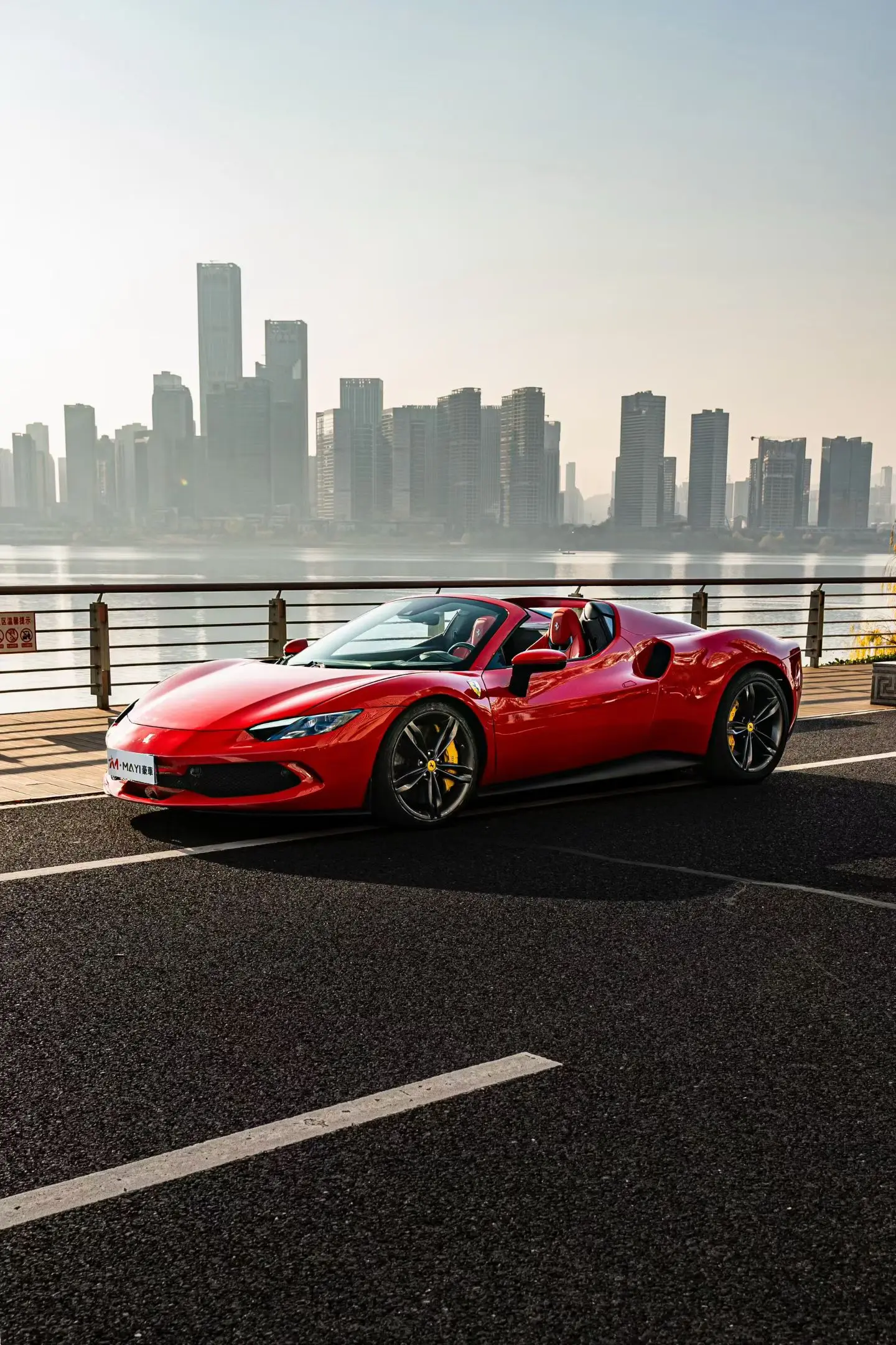 Ferrari 296  из Китая