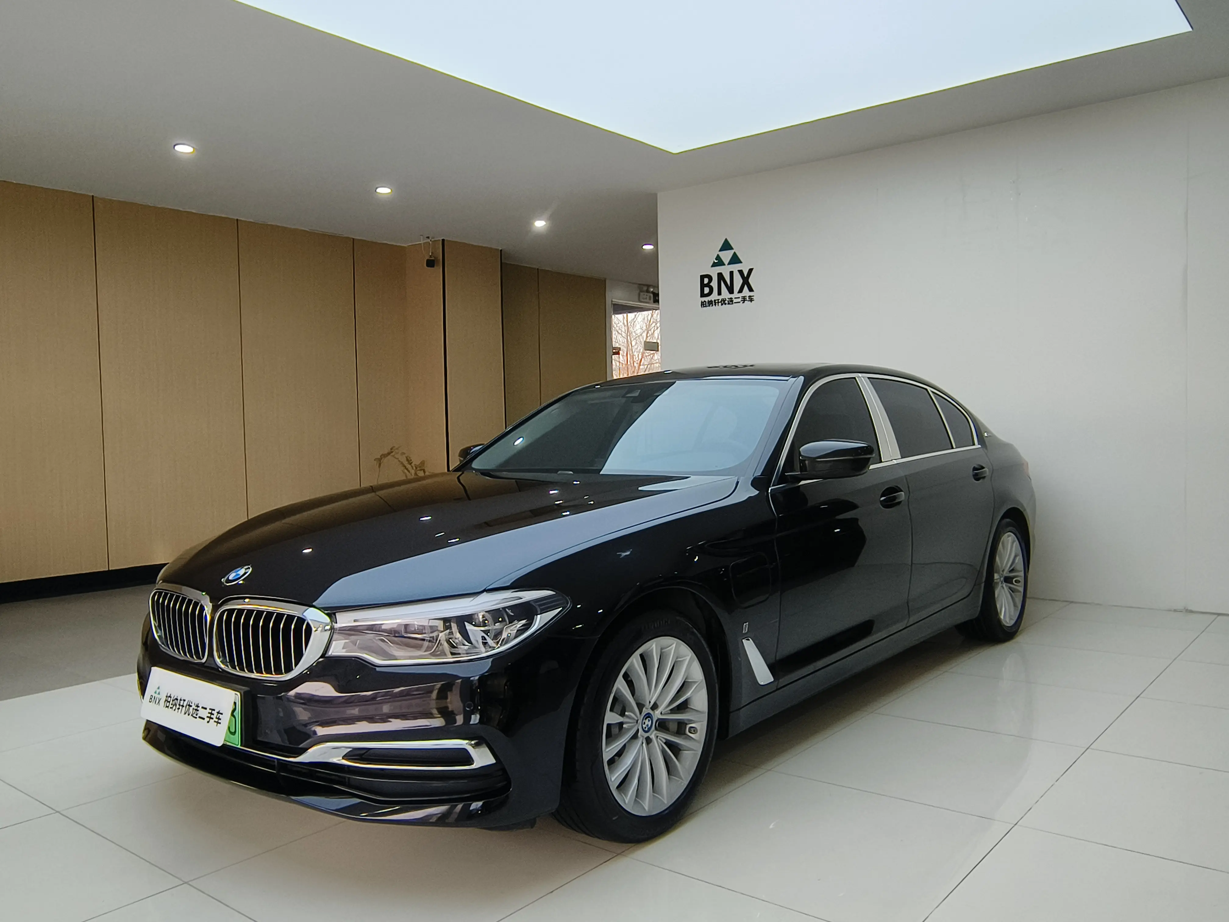 BMW 5 Series PHEV  из Китая