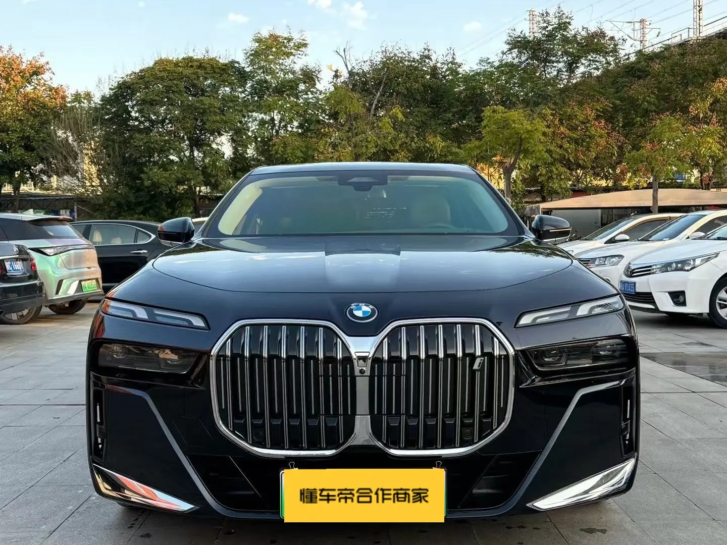 BMW i7  из Китая