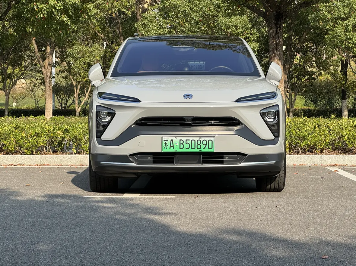 NIO EC6  из Китая