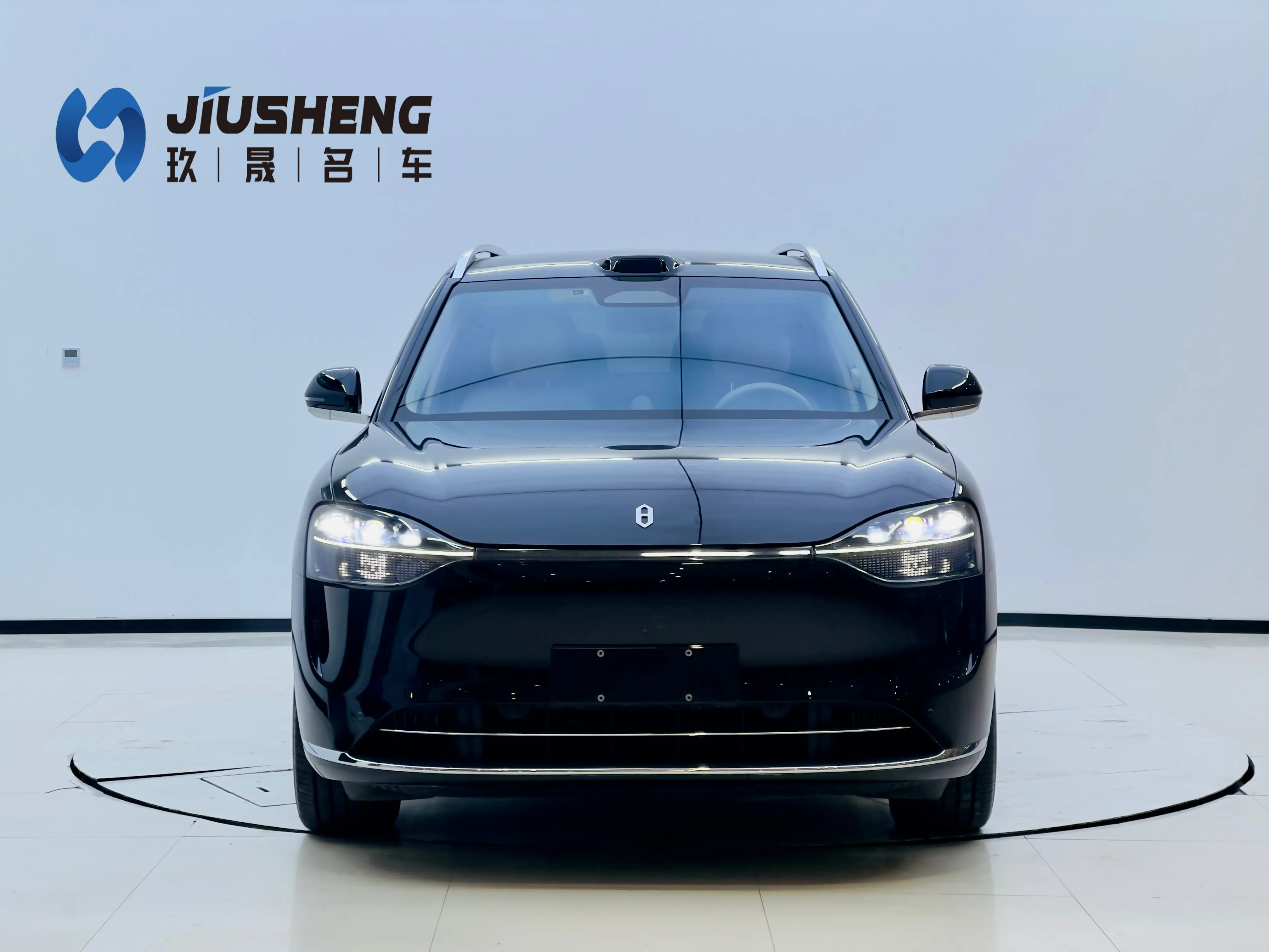 AITO M9 (Wenjie M9)  из Китая