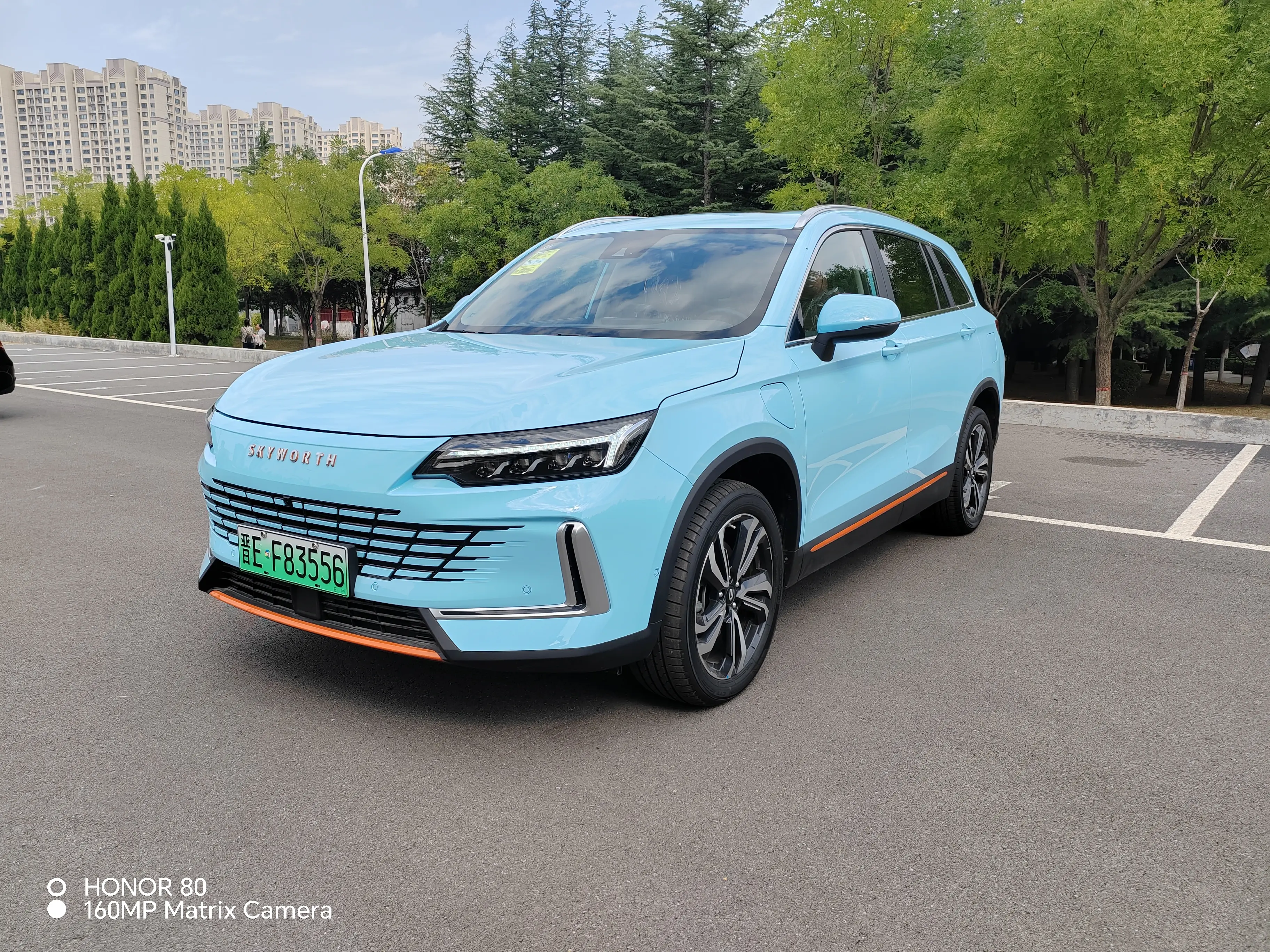 Skywell Skyworth HT-i  из Китая