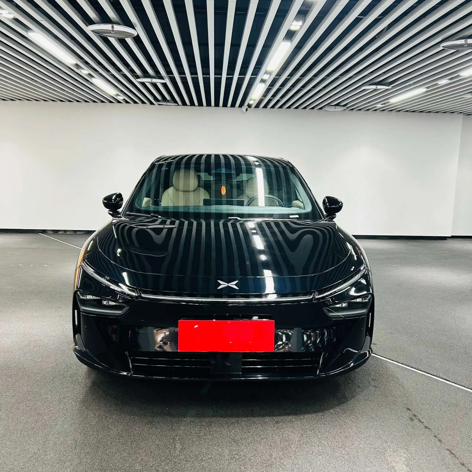 Xpeng P7+  из Китая