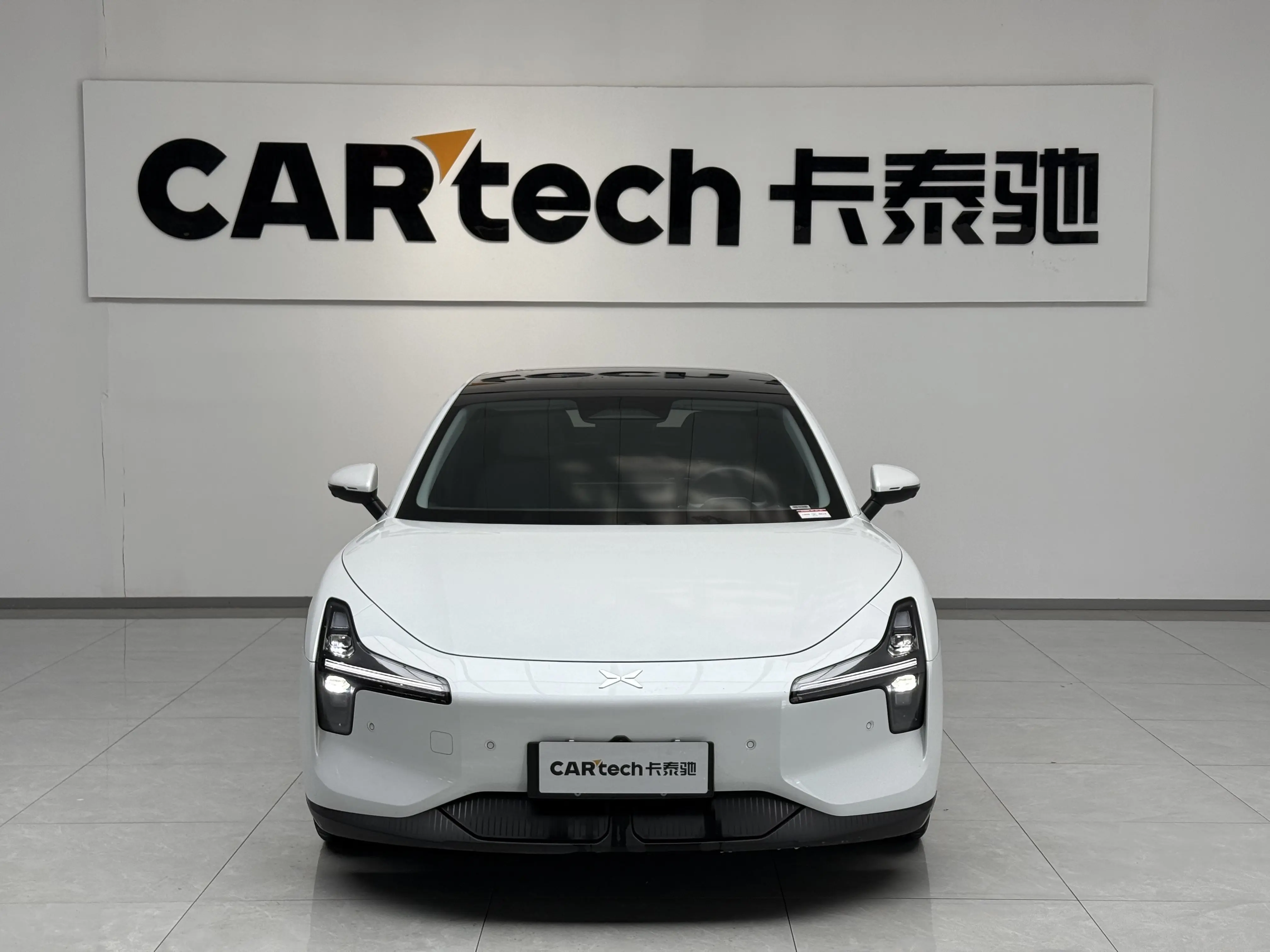 Xpeng Xiaopeng MONA M03  из Китая