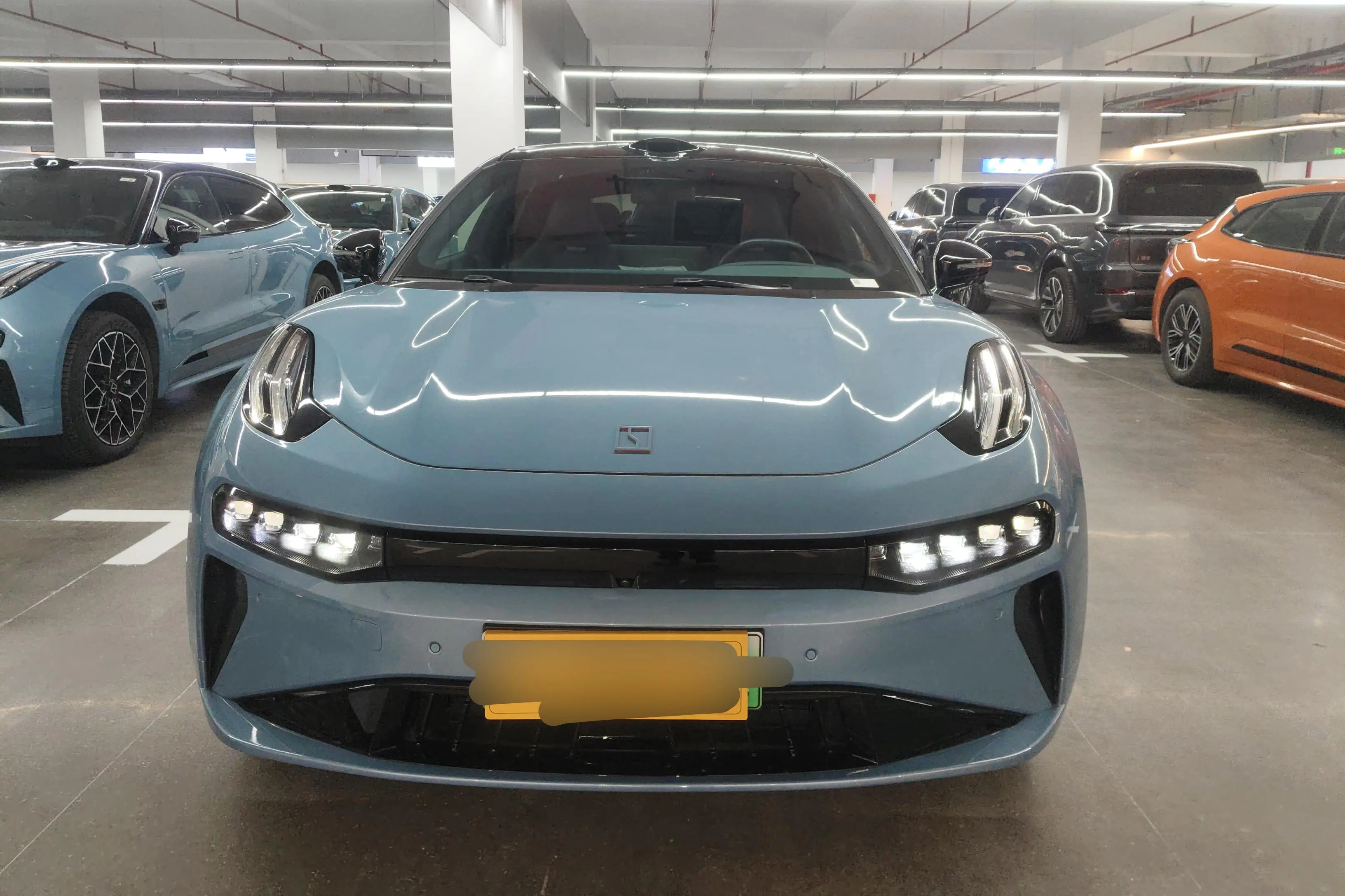 ZEEKR 001  из Китая