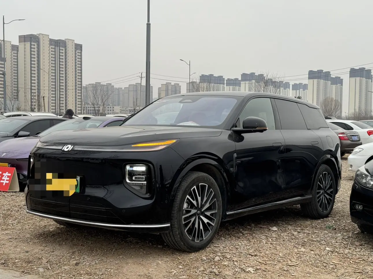 Changan Qiyuan Q07  из Китая