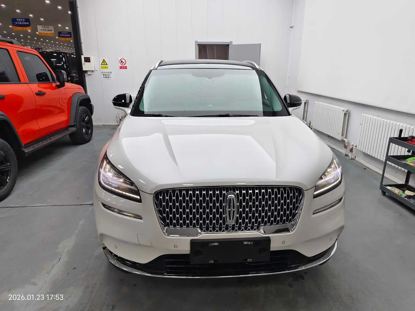 Lincoln Adventurer  из Китая