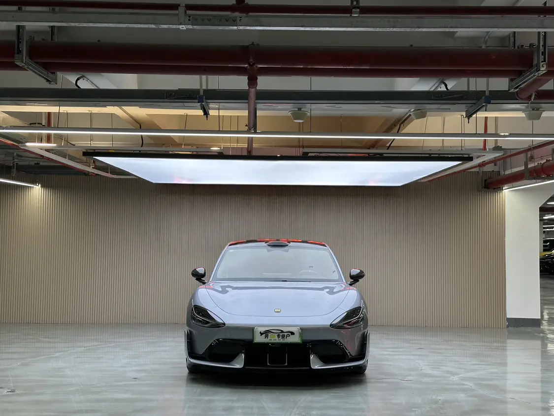 Xiaomi car Xiaomi SU7 Ultra  из Китая