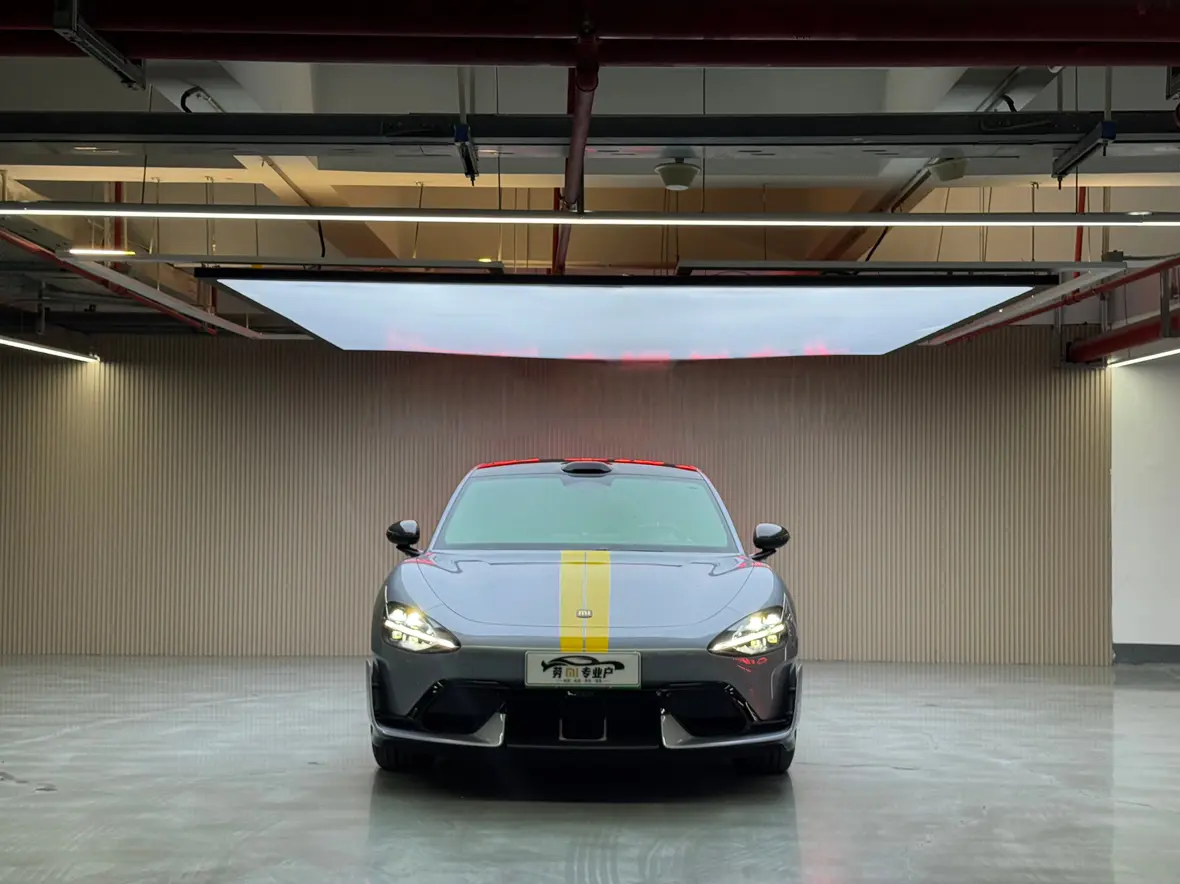 Xiaomi car Xiaomi SU7 Ultra  из Китая