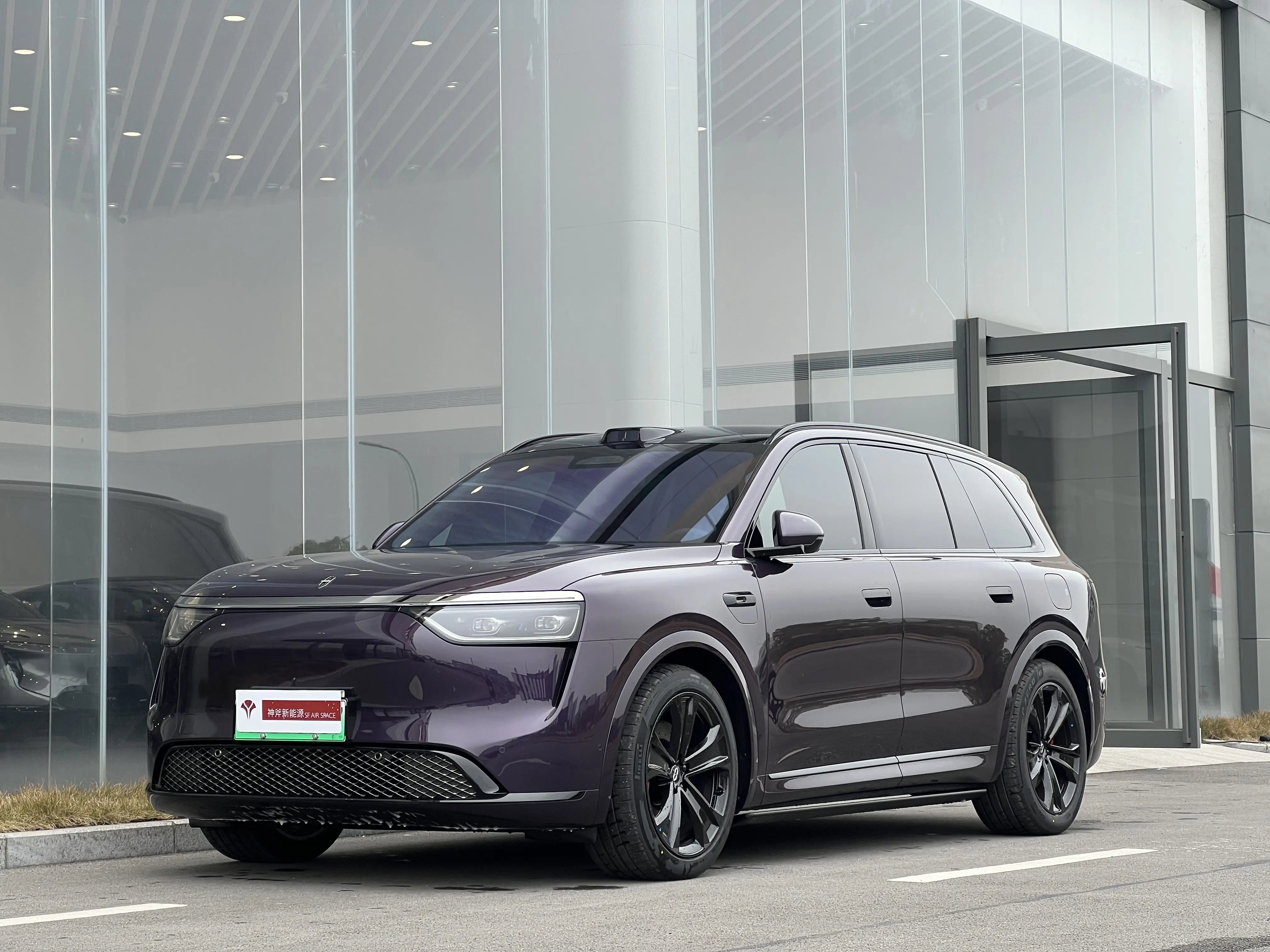 AITO QJM8  из Китая