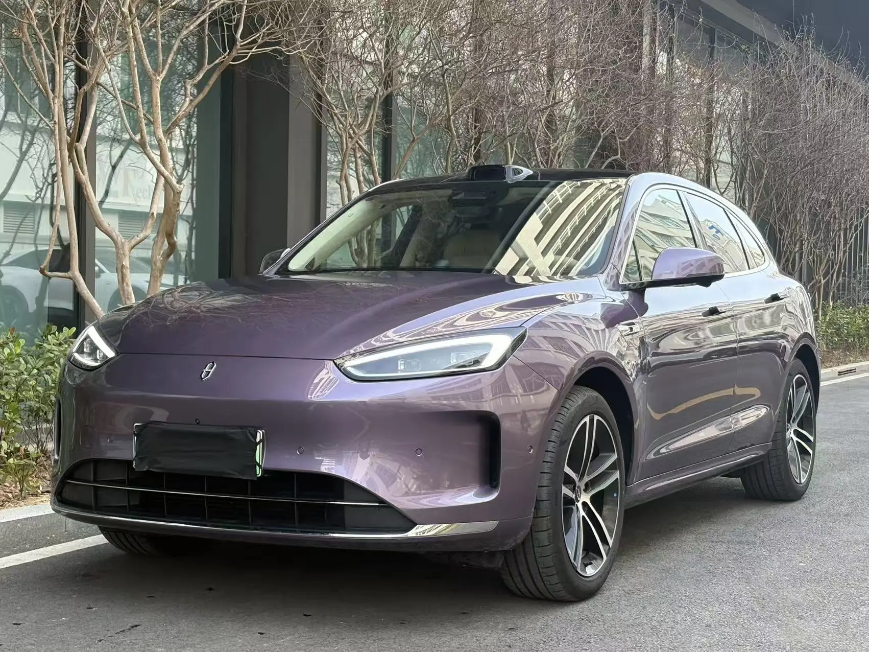 AITO M5 (Wenjie M5)  из Китая