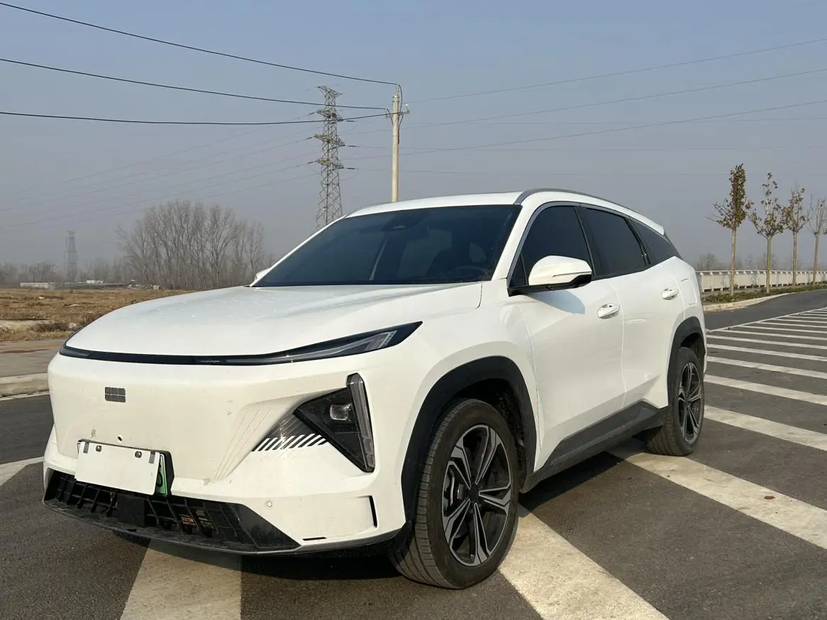 Geely Galaxy L7  из Китая