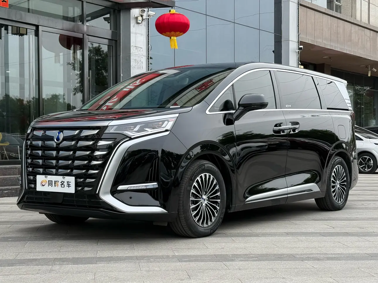 Denza D9 DM  из Китая