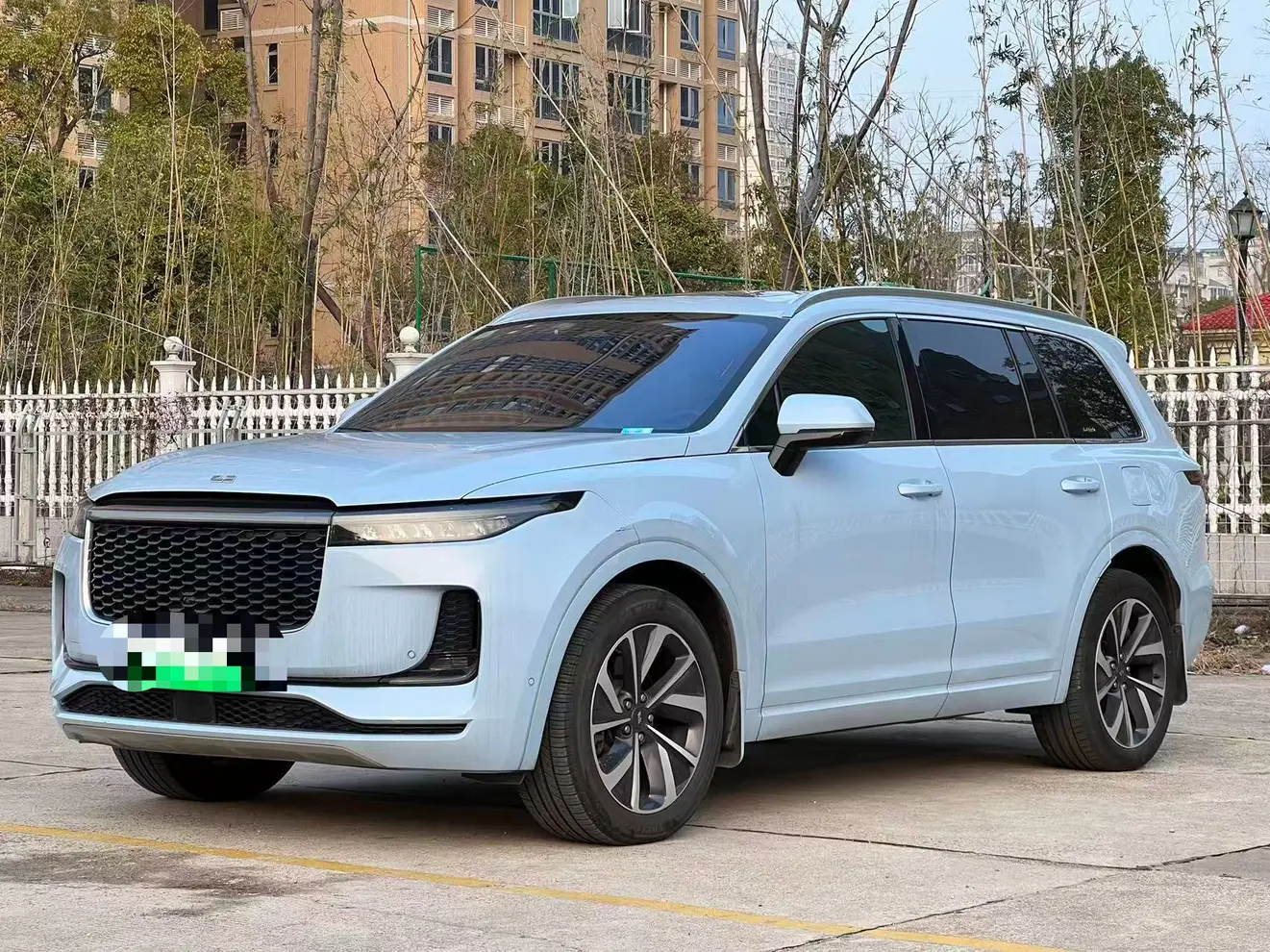 Li ONE (Ideal ONE)  из Китая