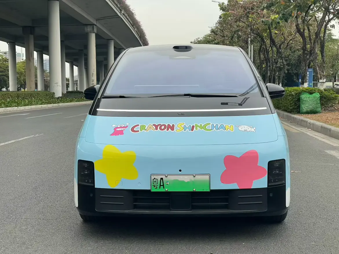 Li MEGA (Ideal MEGA)  из Китая