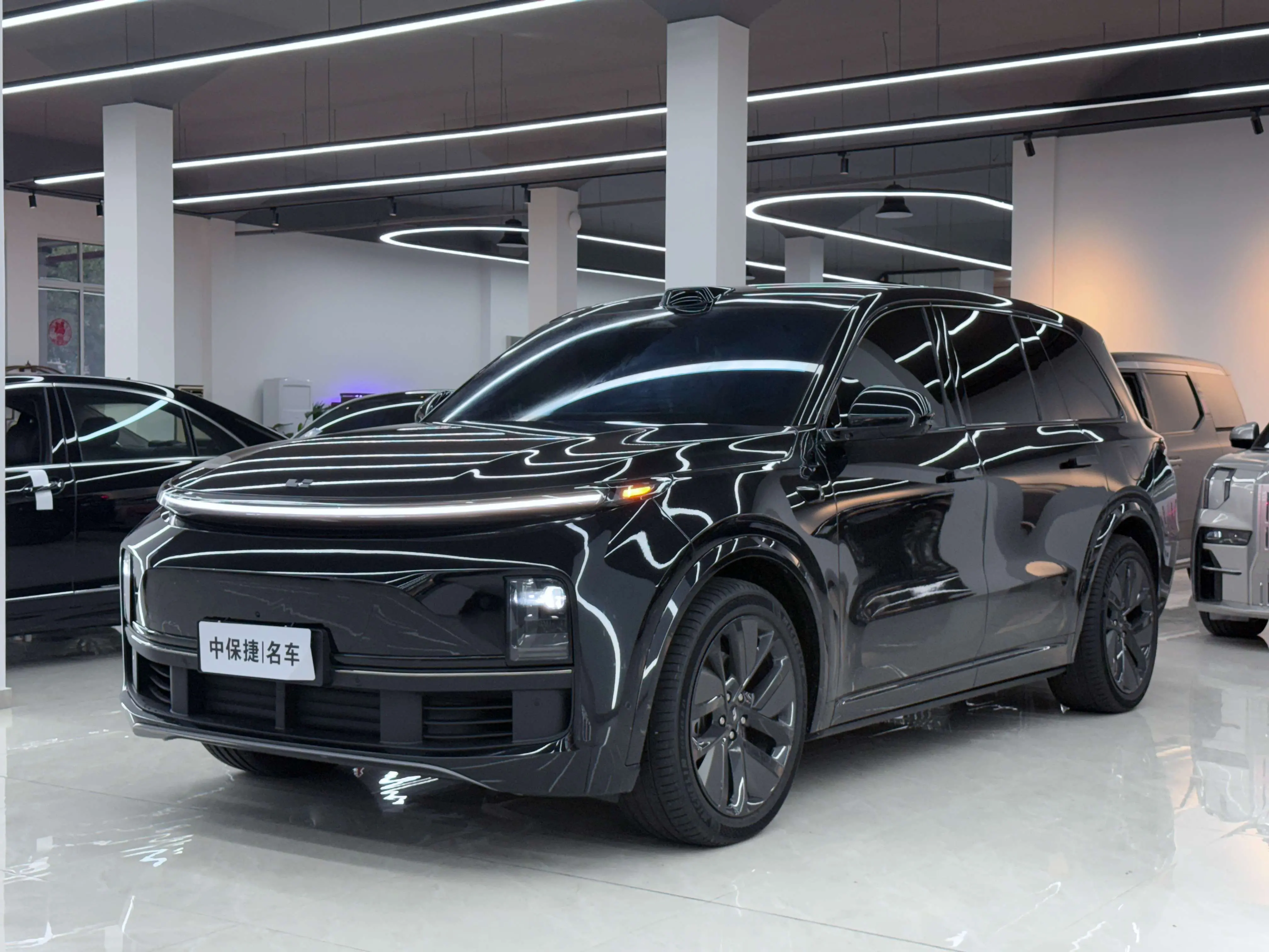 Li L9 (Ideal L9)  из Китая