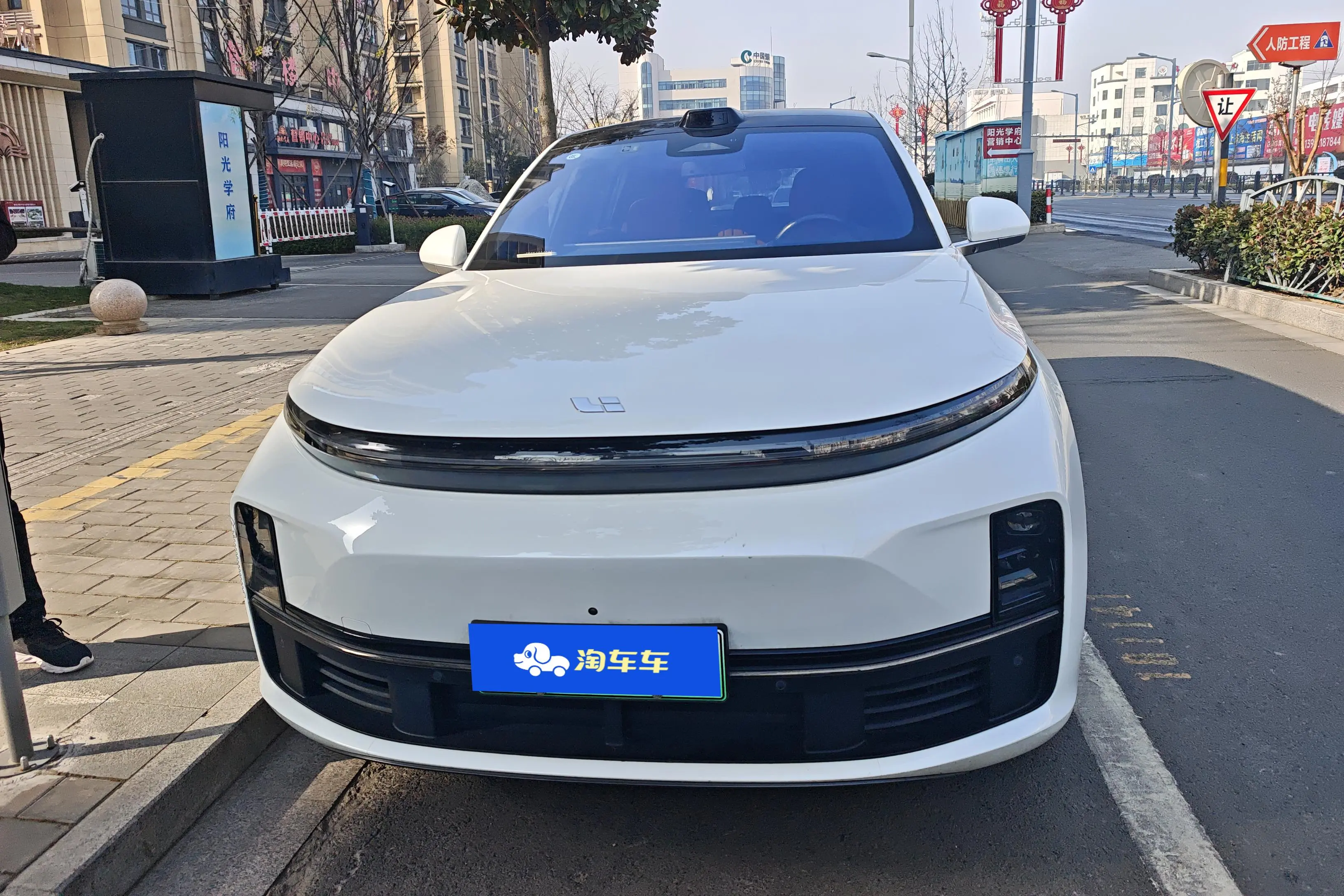 Li L7 (Ideal L7)  из Китая