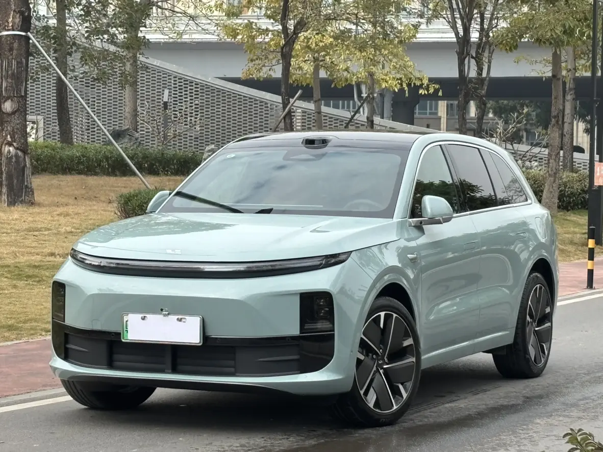 Li L6 (Ideal L6)  из Китая