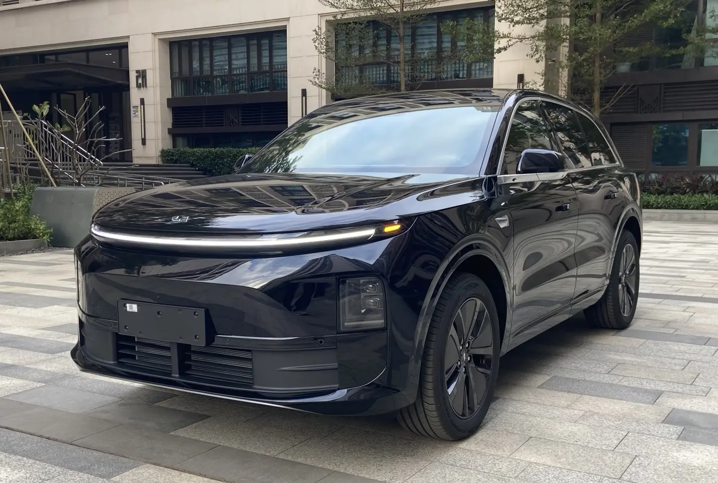 Li L6 (Ideal L6)  из Китая