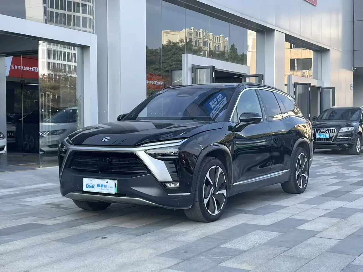NIO ES8  из Китая