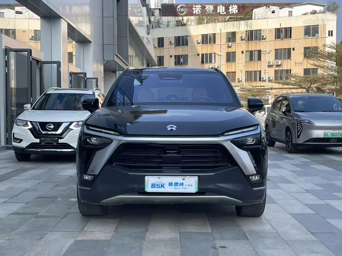 NIO ES8  из Китая