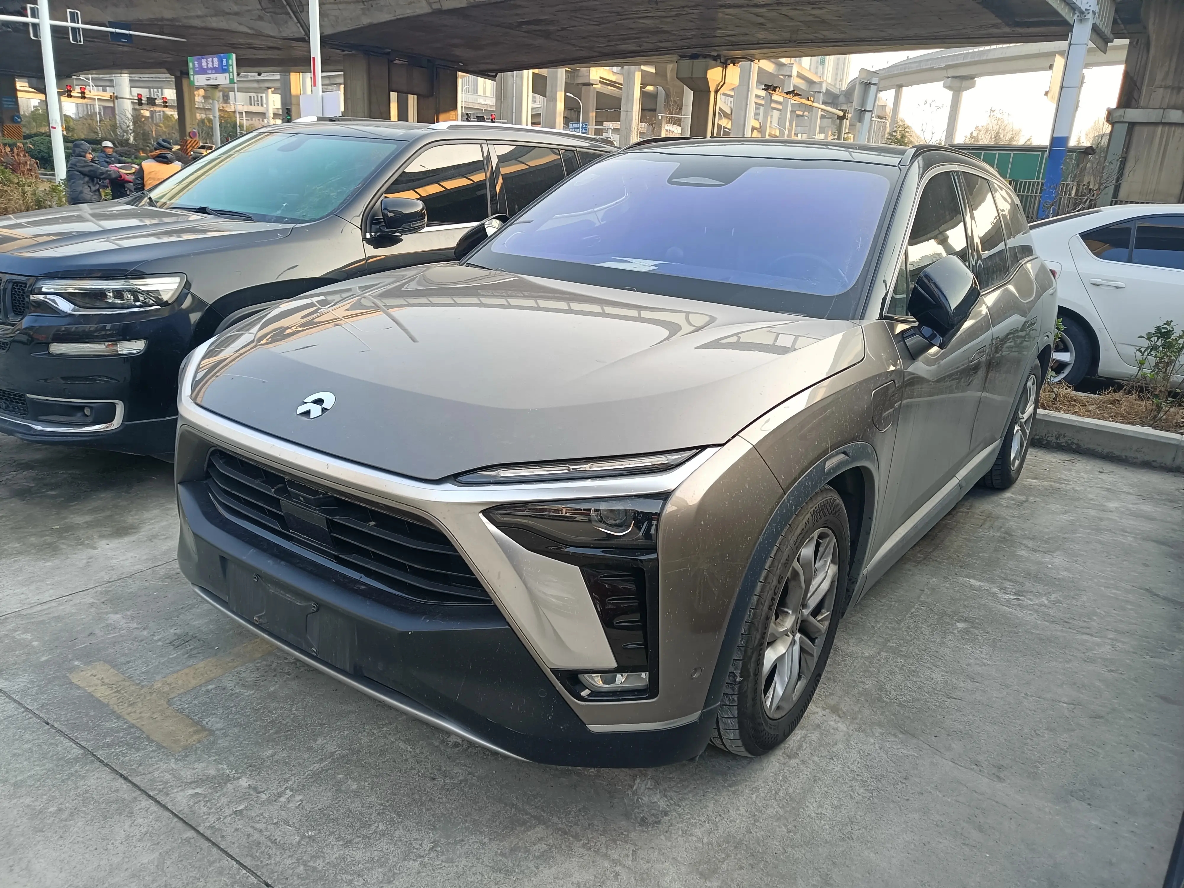 NIO ES8  из Китая