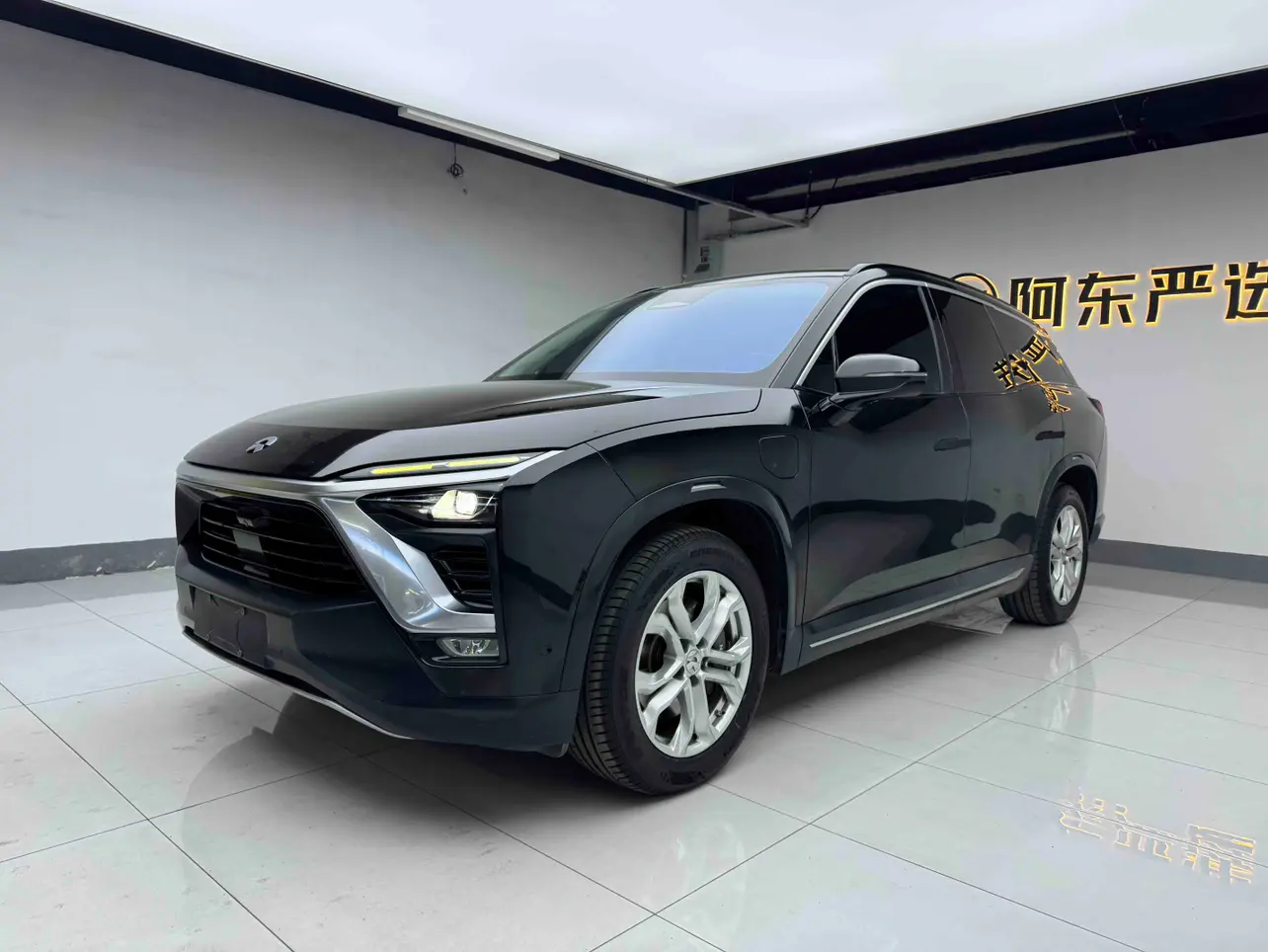 NIO ES8  из Китая