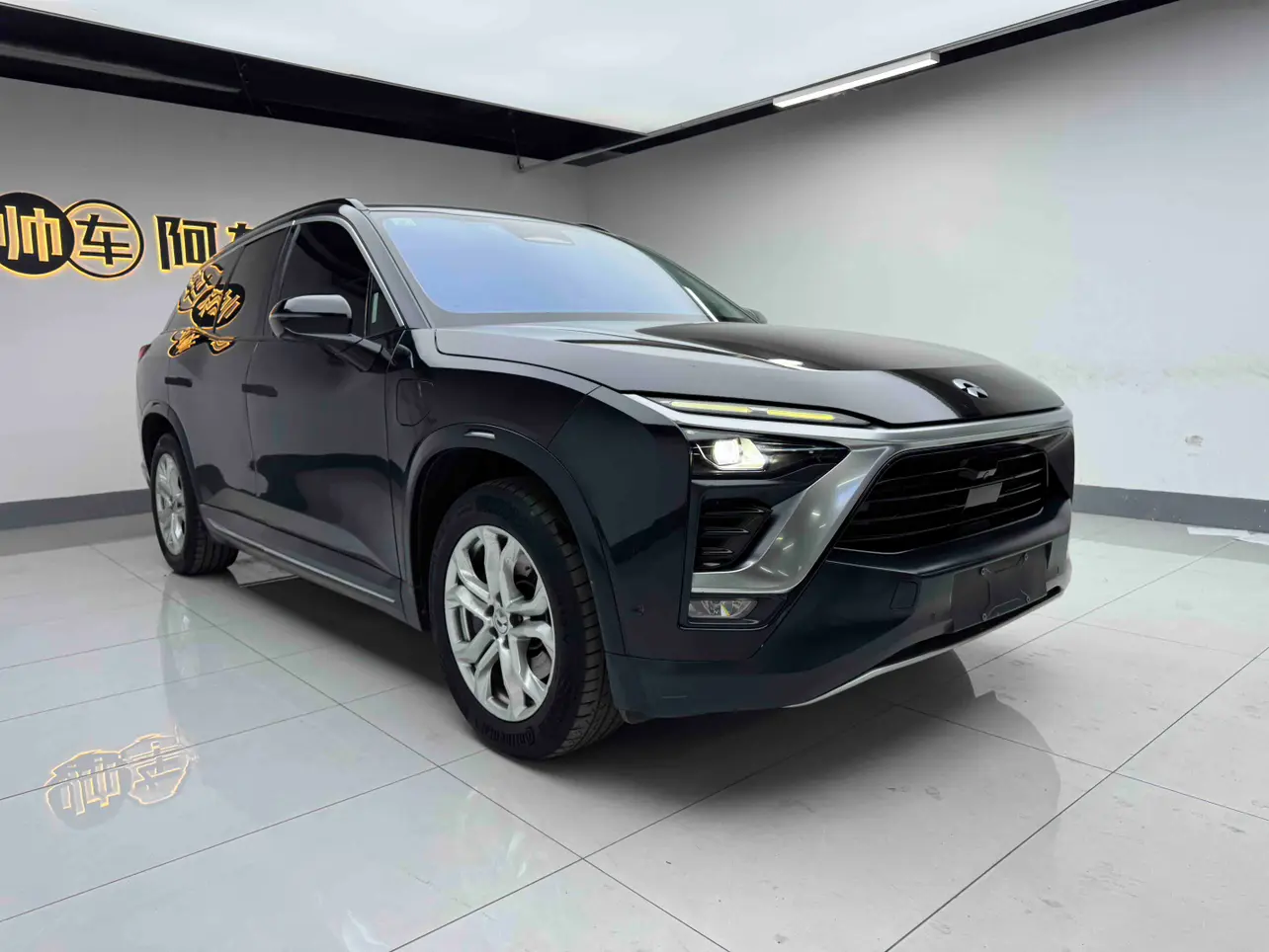 NIO ES8  из Китая