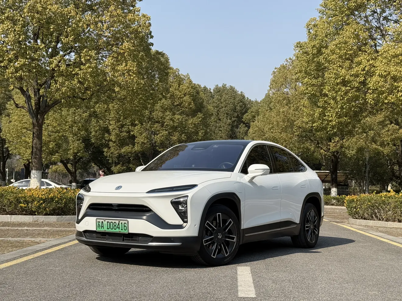 NIO EC6  из Китая