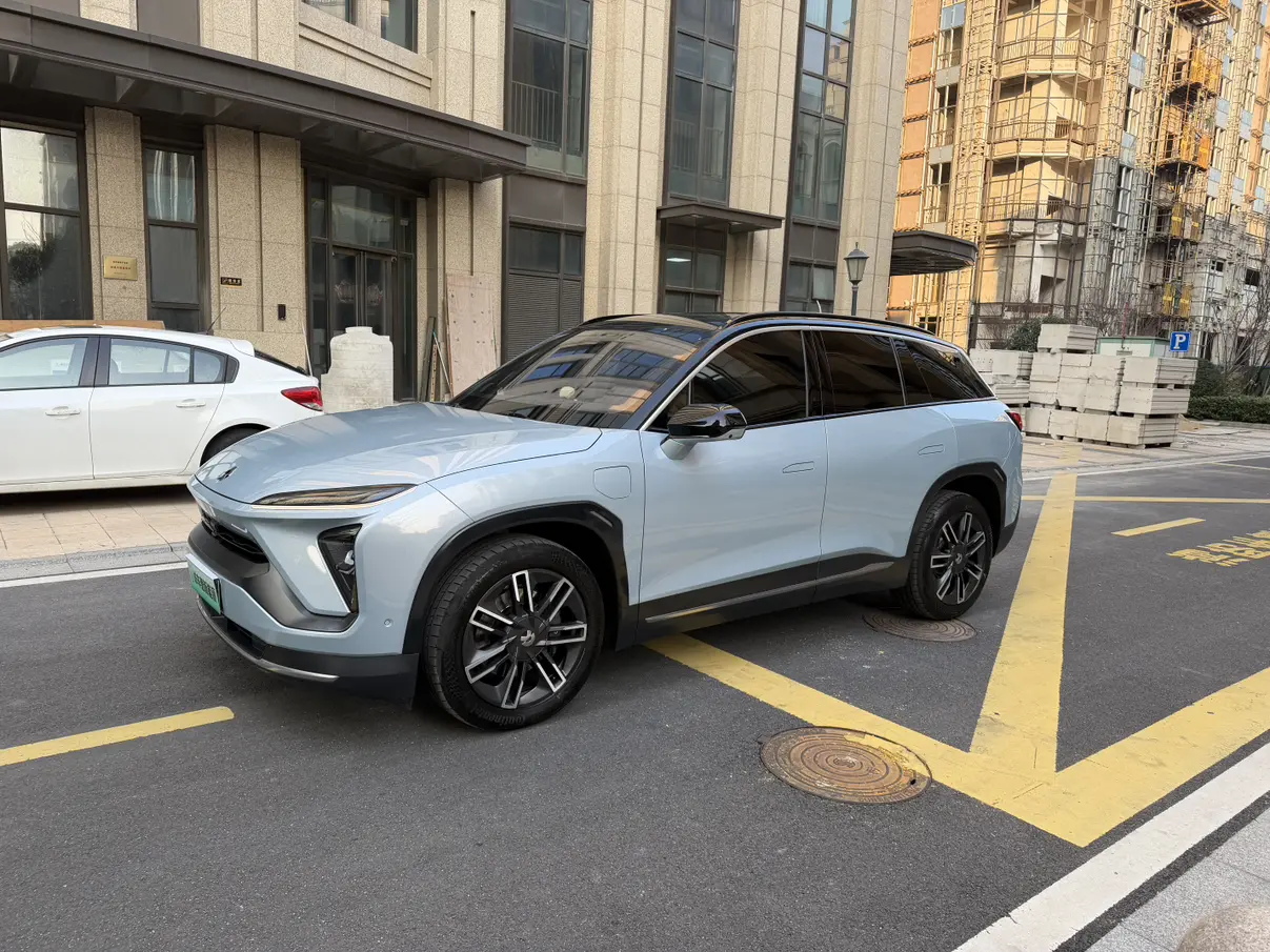 NIO ES6  из Китая