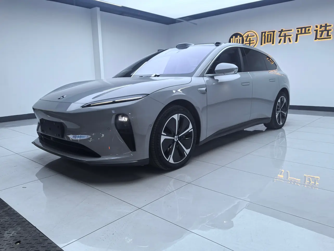 NIO ET5T  из Китая