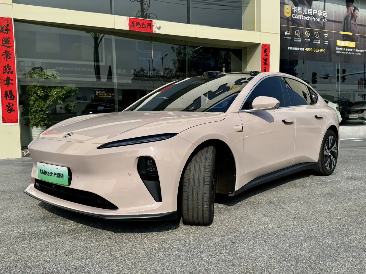 NIO ET5  из Китая