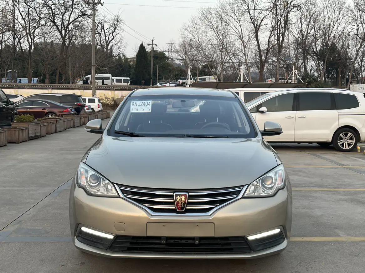 Roewe 360  из Китая