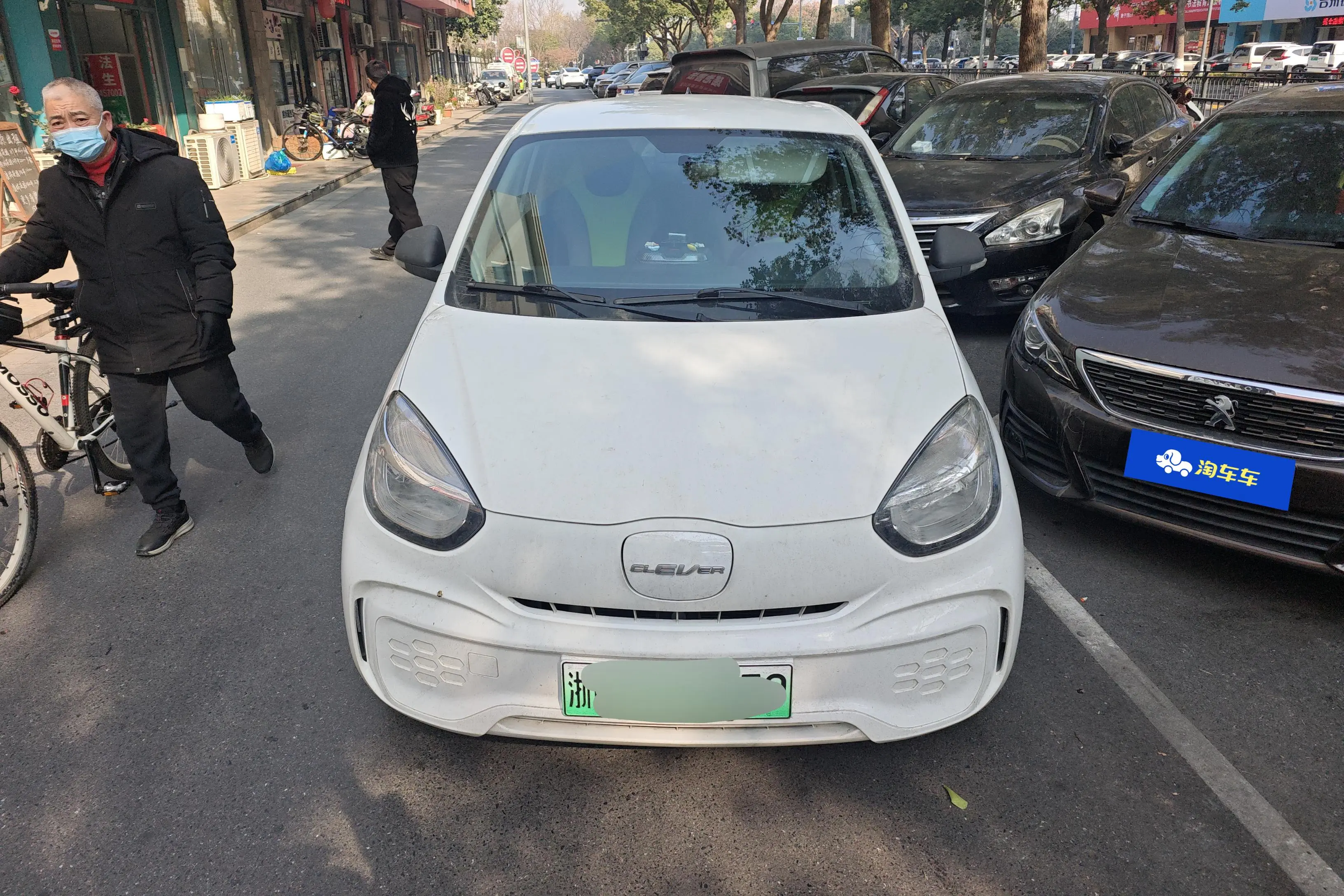 Roewe CLEVER  из Китая