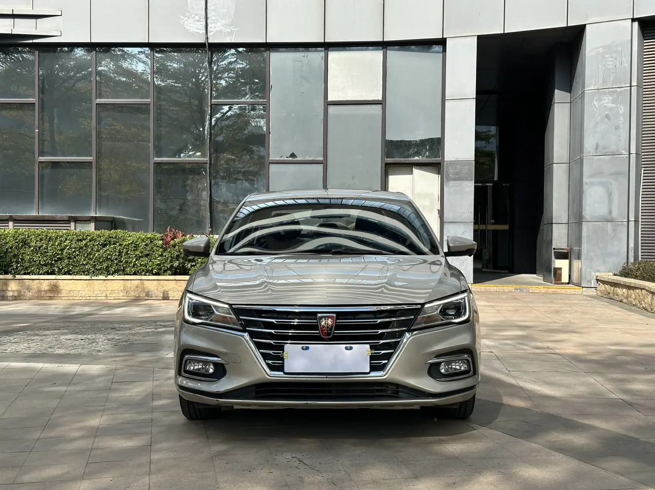 Roewe i5  из Китая