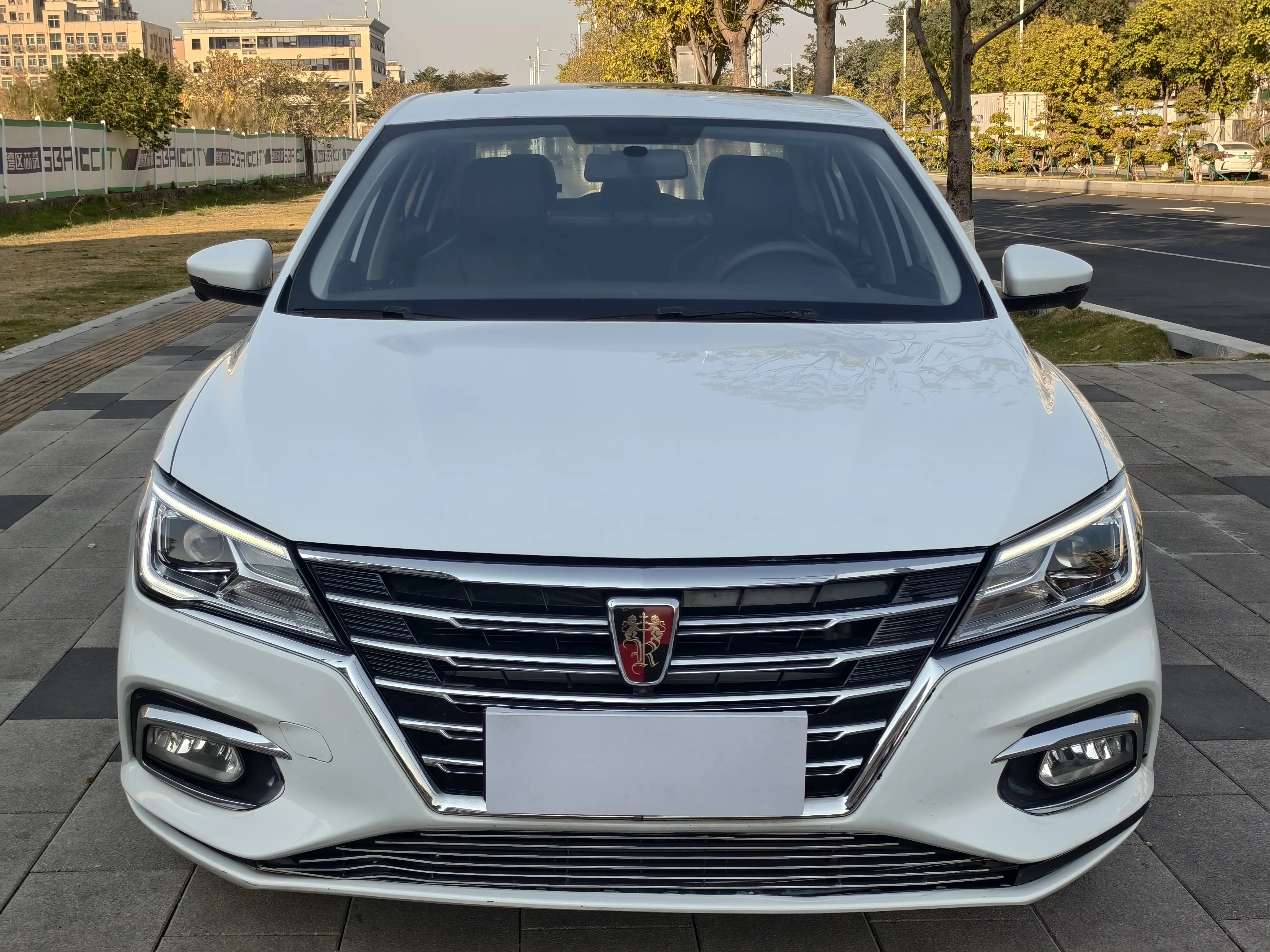 Roewe i5  из Китая