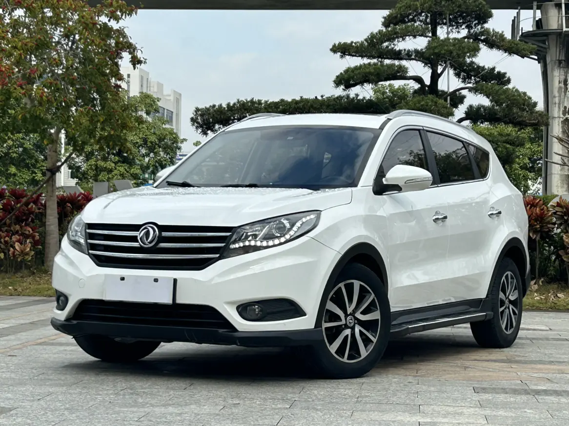 Dongfeng Fengon 580  из Китая
